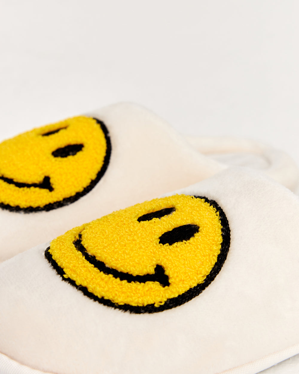 YUBİ - Gülen Yüz Emojili Kadın Ev Terliği