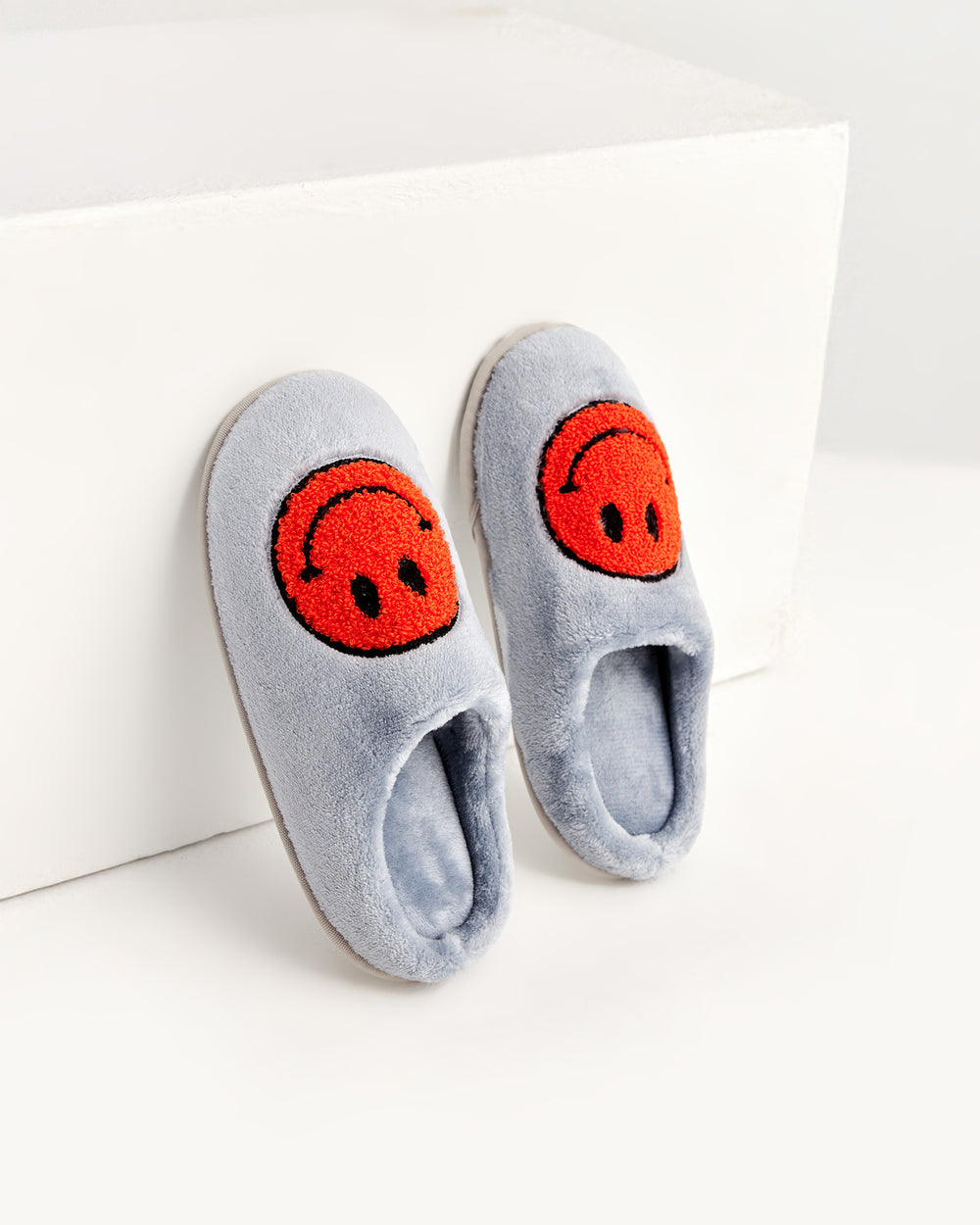 YUBİ - Gülen Yüz Emojili Kadın Ev Terliği