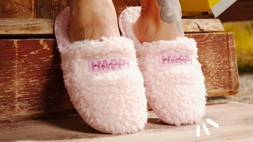 Kadınlarda Ayak kokusu Neden Olur?