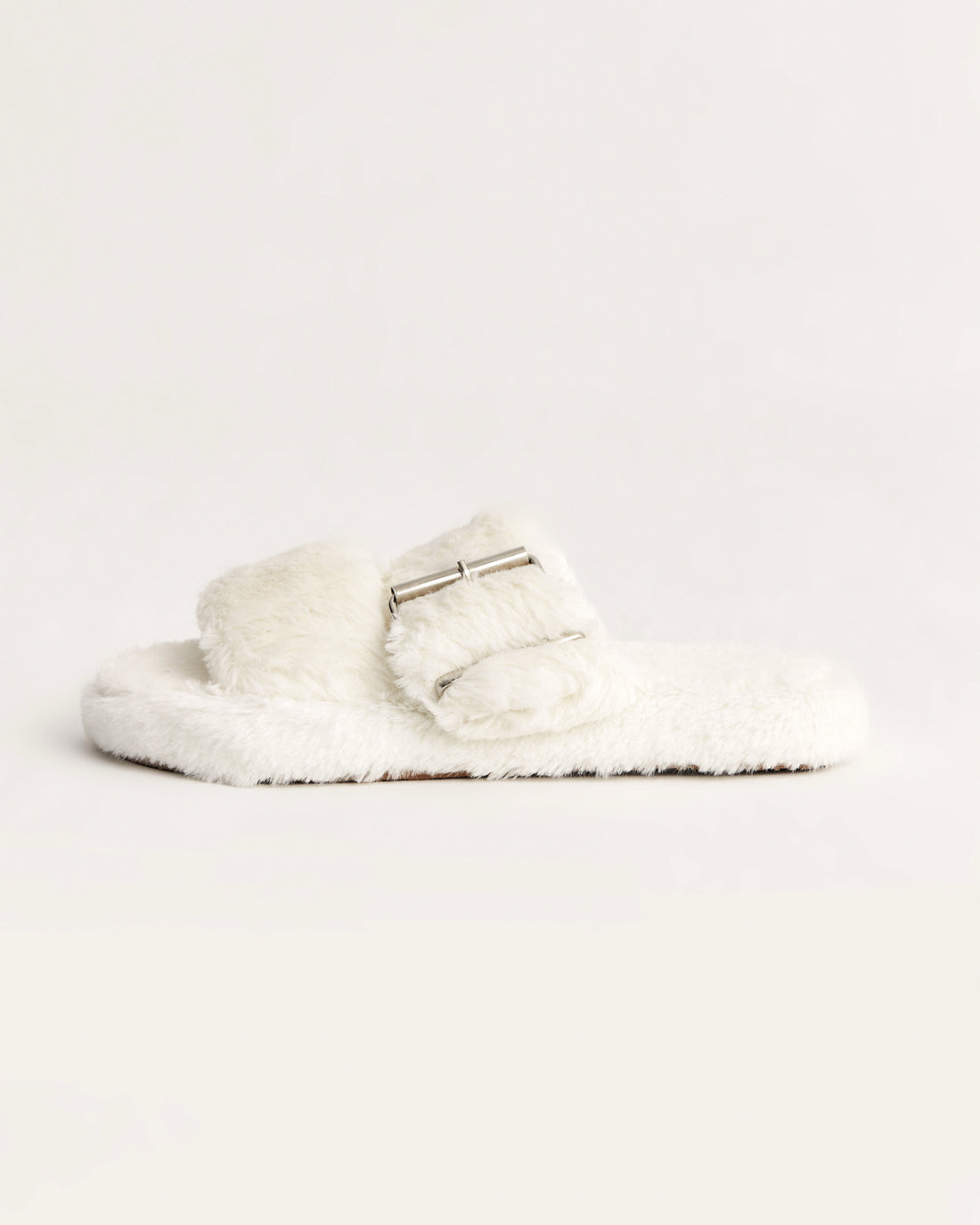 kadın ev terliği,kadın ev içi terlik,bayan ev terliği,kadın kışlık terlik,kadın yazlık terlik,evde giyilen kadın terlikleri,kadın konforlu terlik,rahat kadın ev terliği,kaymaz taban kadın terlik,kapalı kadın ev terliği