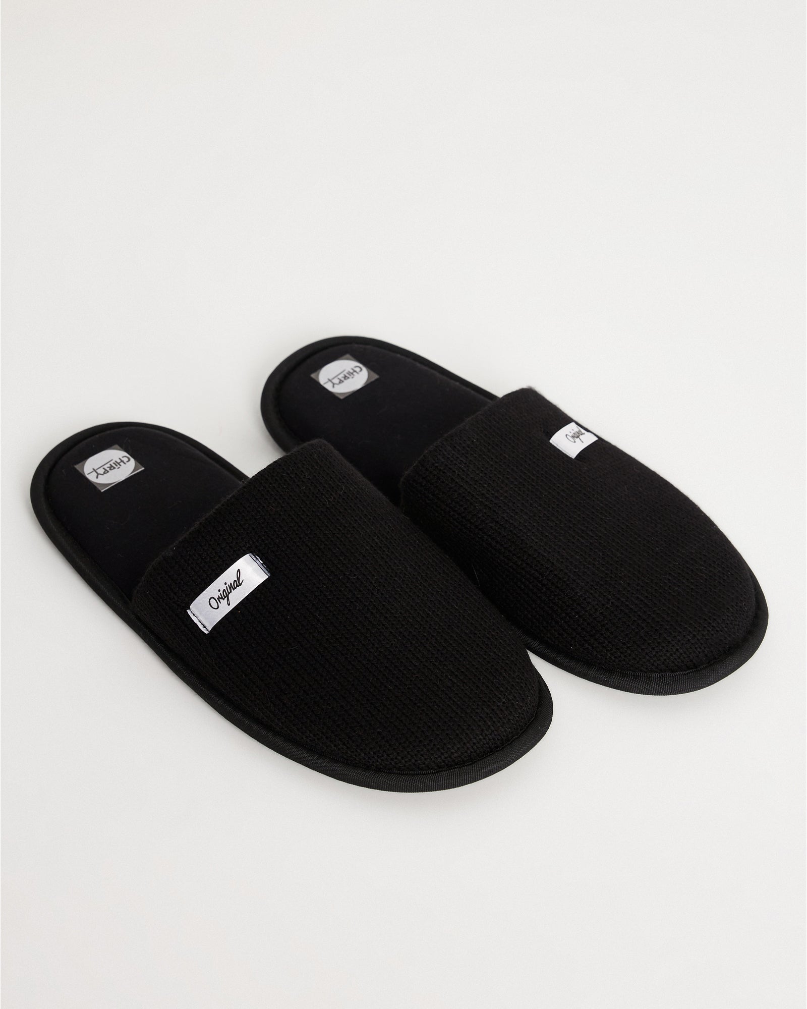 erkek ev terliği,erkek ev içi terlik,erkek ev terliği modelleri,erkek kışlık terlik,erkek yazlık ev terliği,erkek ev terliği fiyatları,evde giyilen erkek terlikleri,rahat erkek ev terliği,konforlu erkek ev terliği