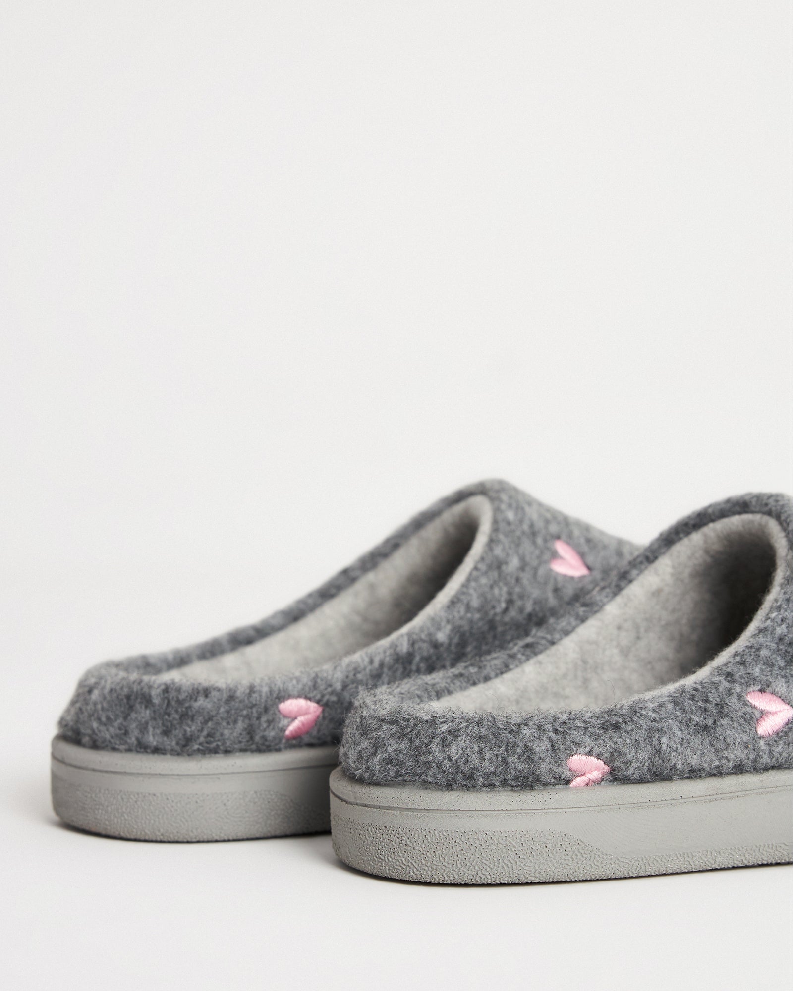 Gri Kalp Desenli Yumuşak Dokulu Kadın Ev İçi Ayakkabı