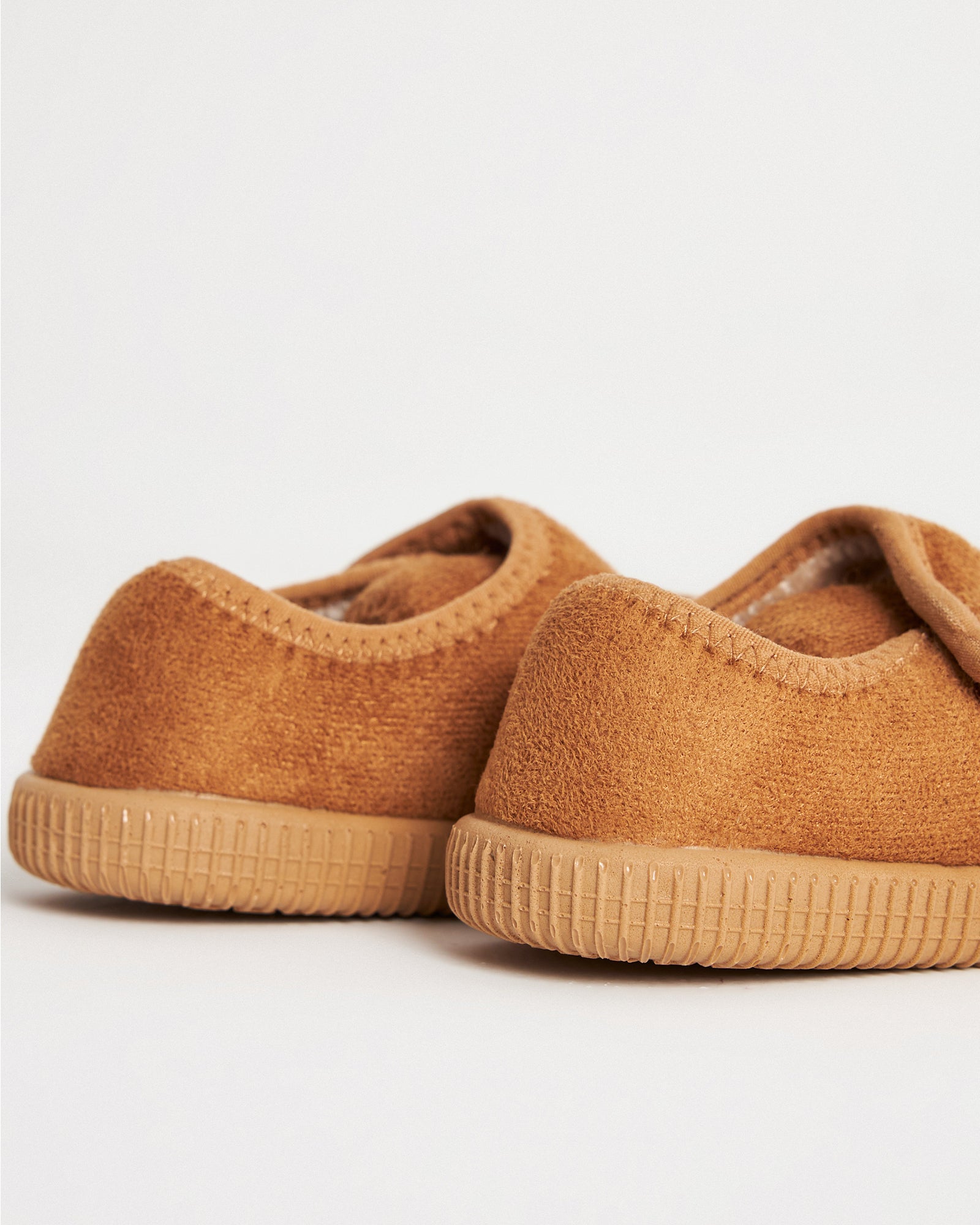 Çocuk ve Bebek Kışlık Tek Cırtlı Süet Rahat Taban Ev & Kreş Ayakkabısı