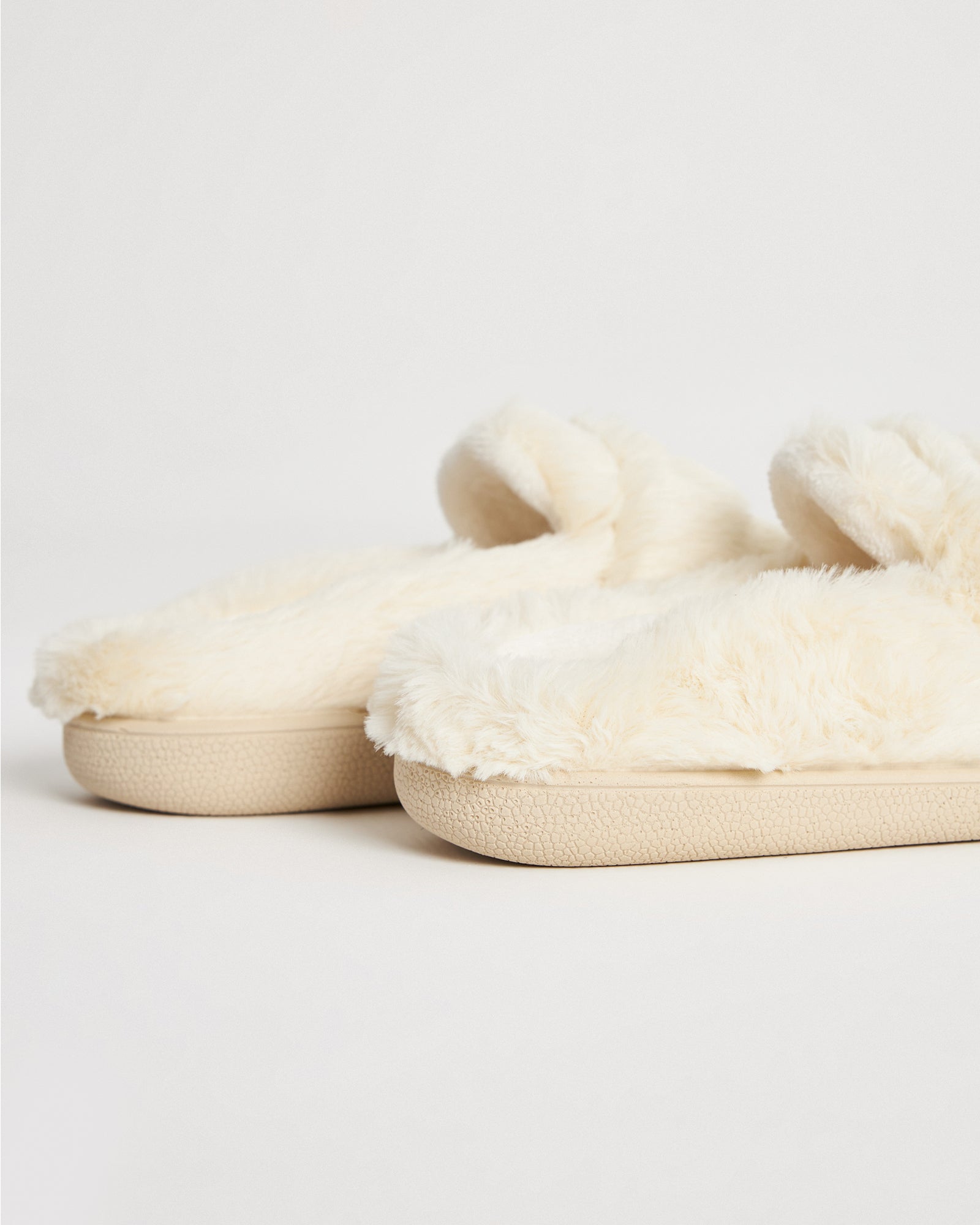 Kadın Kışlık Loafer Modelli Beyaz Rengi Peluş Ev İçi  Ayakkabı