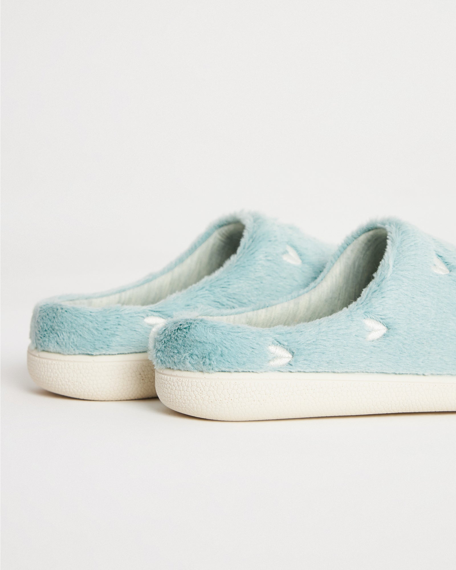 Mint Mavisi  Beyaz Kalp Desenli Kadın Ev İçi Ayakkabı