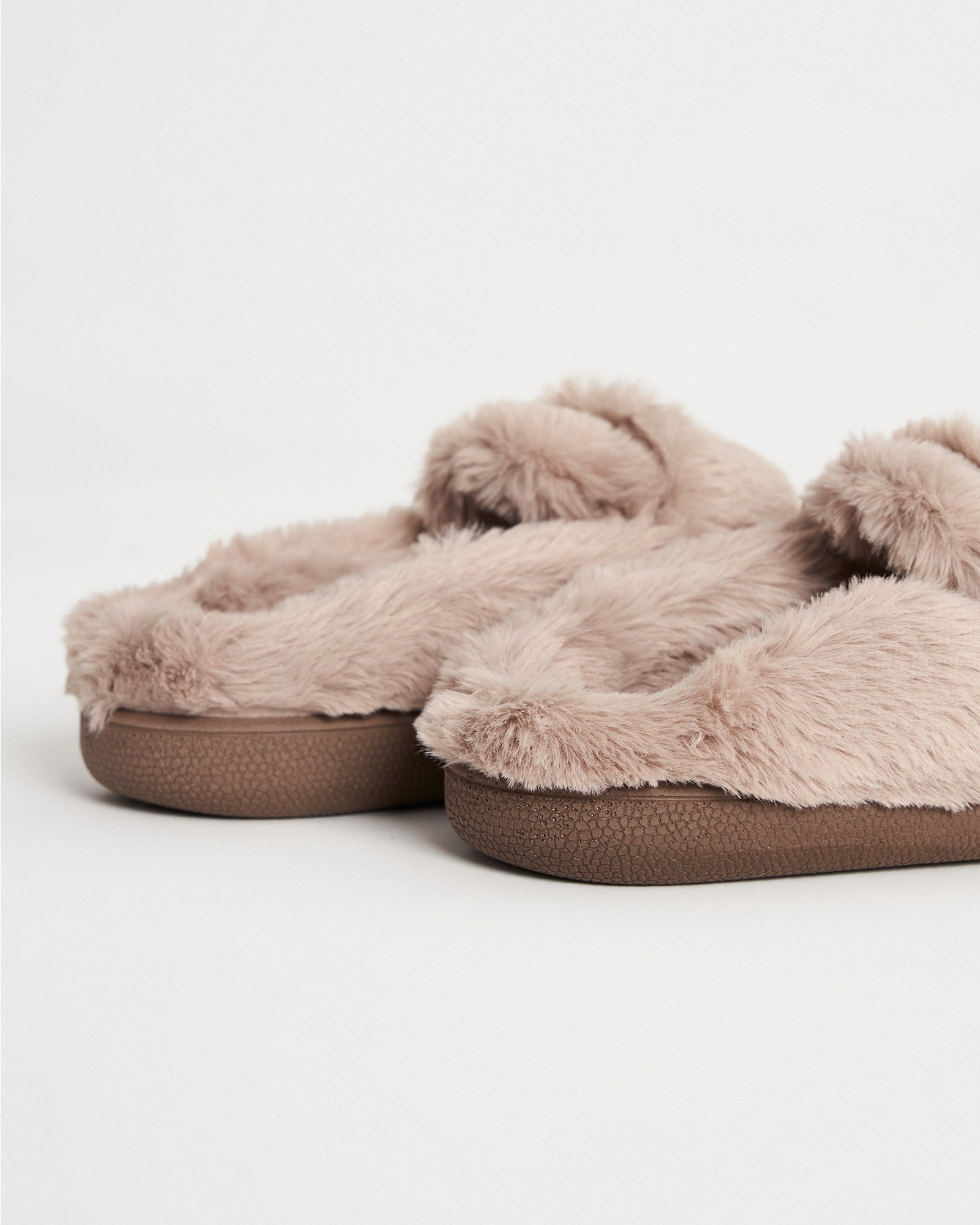 Kadın Kışlık Loafer Modelli Bej Rengi Peluş Ev İçi Ayakkabı