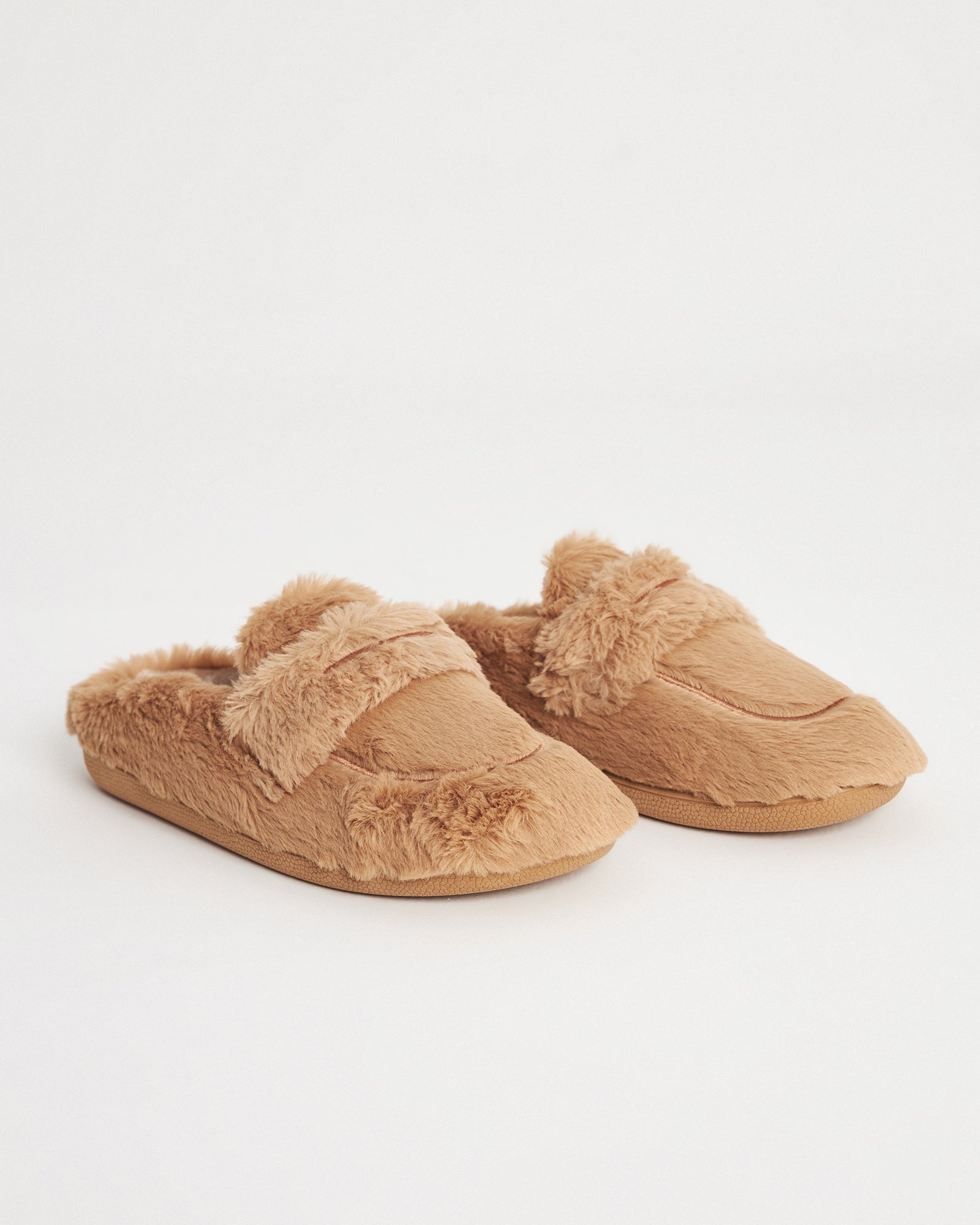 Kadın Kışlık Loafer Modelli Camel Rengi Peluş Ev İçi Ayakkabı