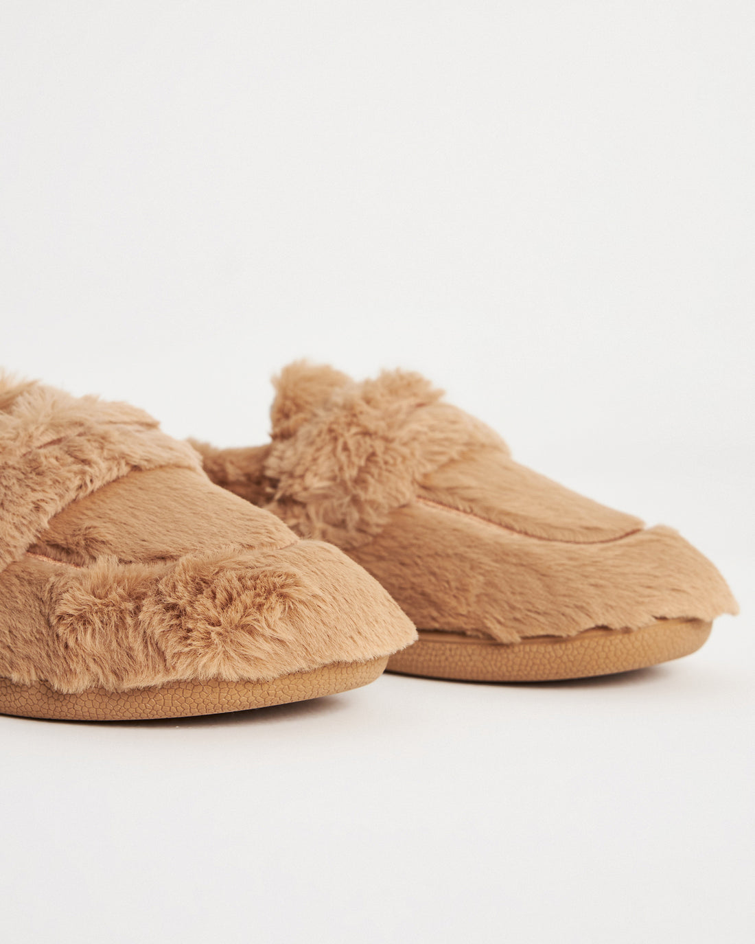 Kadın Kışlık Loafer Modelli Camel Rengi Peluş Ev İçi Ayakkabı