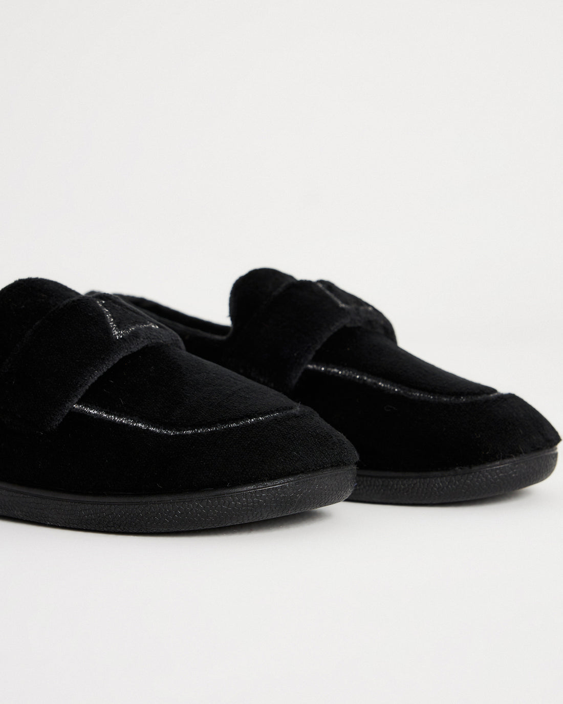 Siyah Renkli  Kadın Peluş Loafer Kışlık Ev İçi Ayakkabı