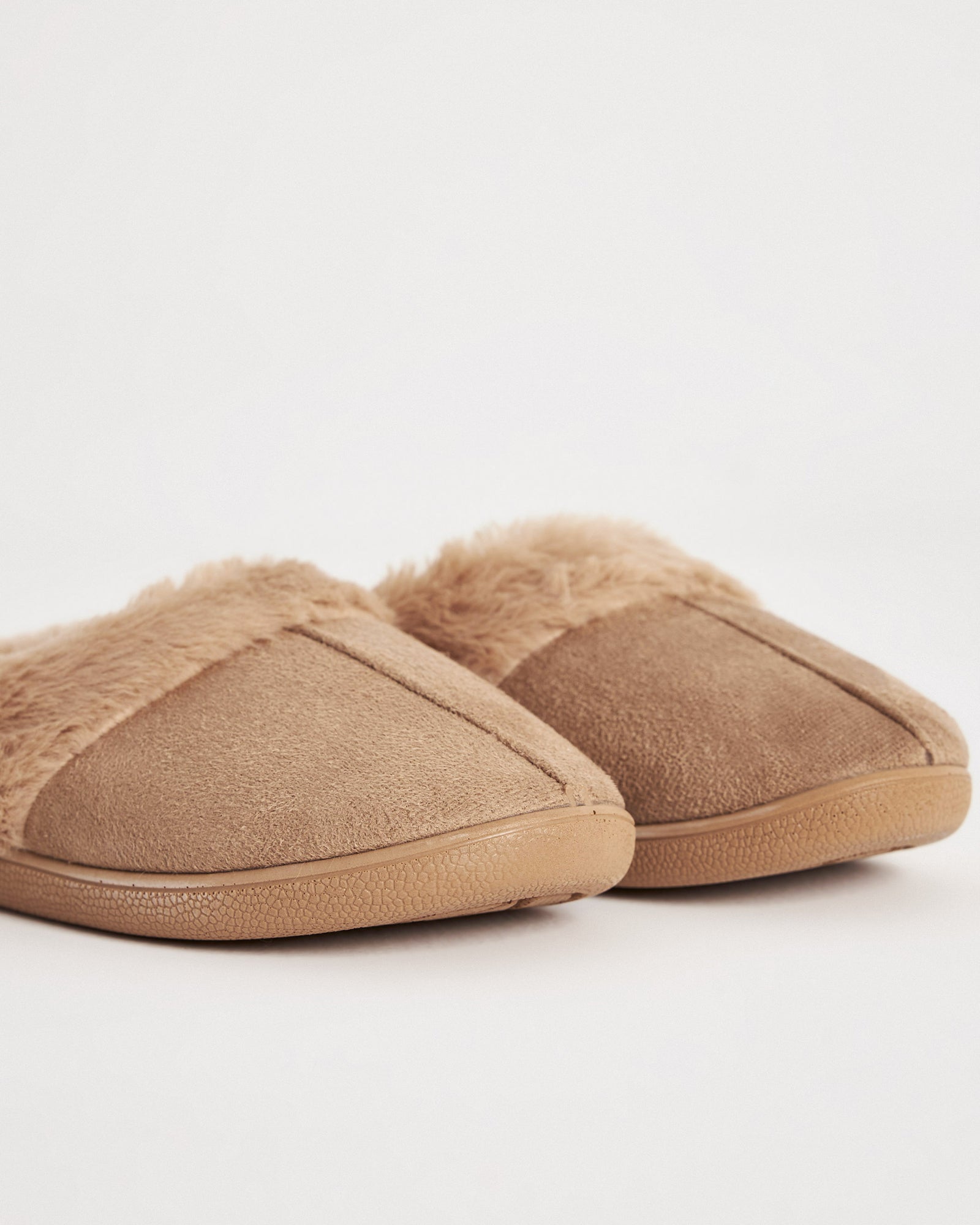 çocuk ev terliği,çocuk ev içi terlik,çocuk ev terliği modelleri,kız çocuk ev terliği,erkek çocuk ev terliği,çocuk ev terliği fiyatları,çocuk ev terliği çeşitleri,çocuklar için ev terliği,minik çocuk ev içi terliği