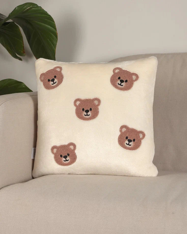 Ayıcık Nakışlı Peluş Kırlent