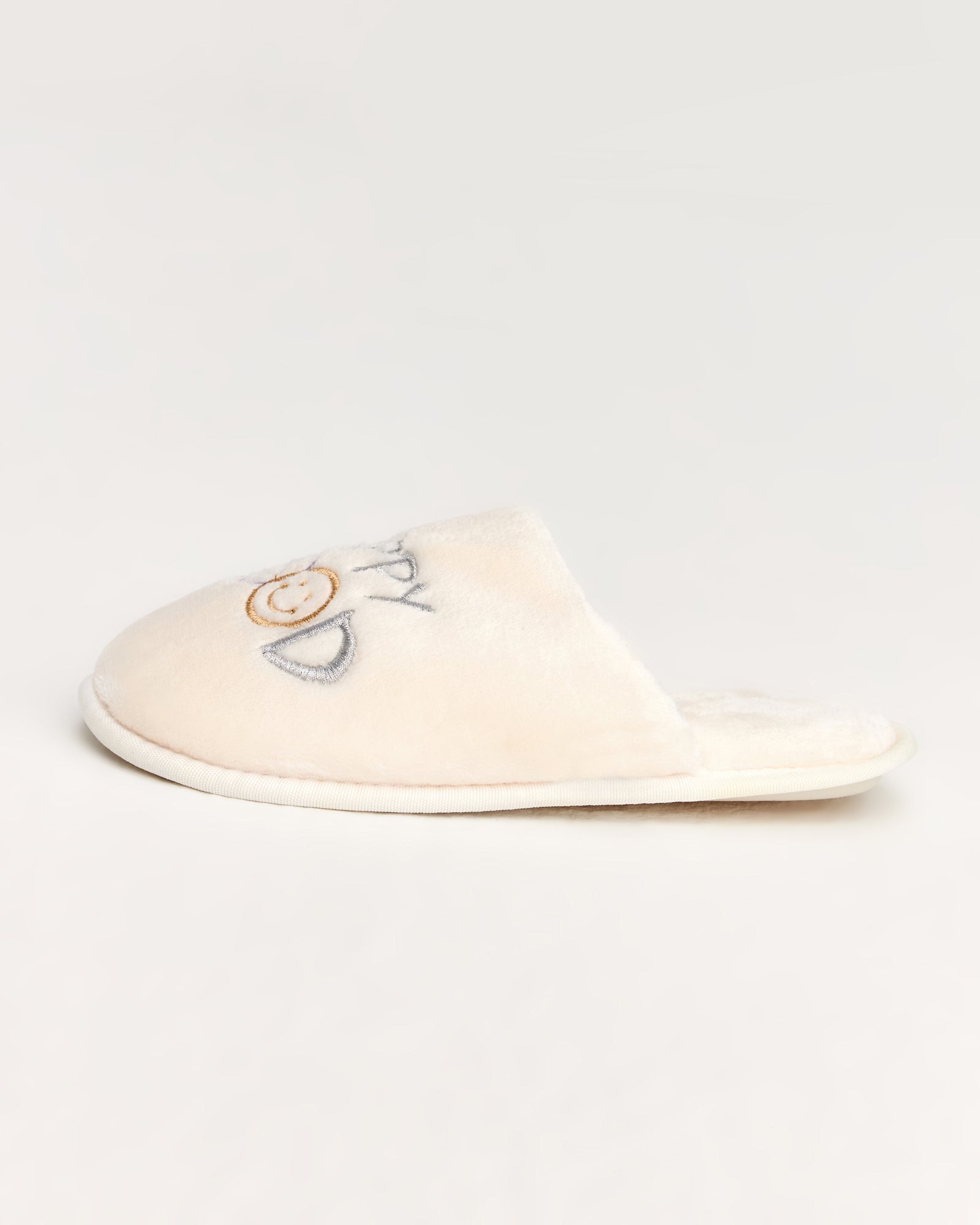 kadın ev terliği,kadın ev içi terlik,bayan ev terliği,kadın kışlık terlik,kadın yazlık terlik,evde giyilen kadın terlikleri,kadın konforlu terlik,rahat kadın ev terliği,kaymaz taban kadın terlik,kapalı kadın ev terliği