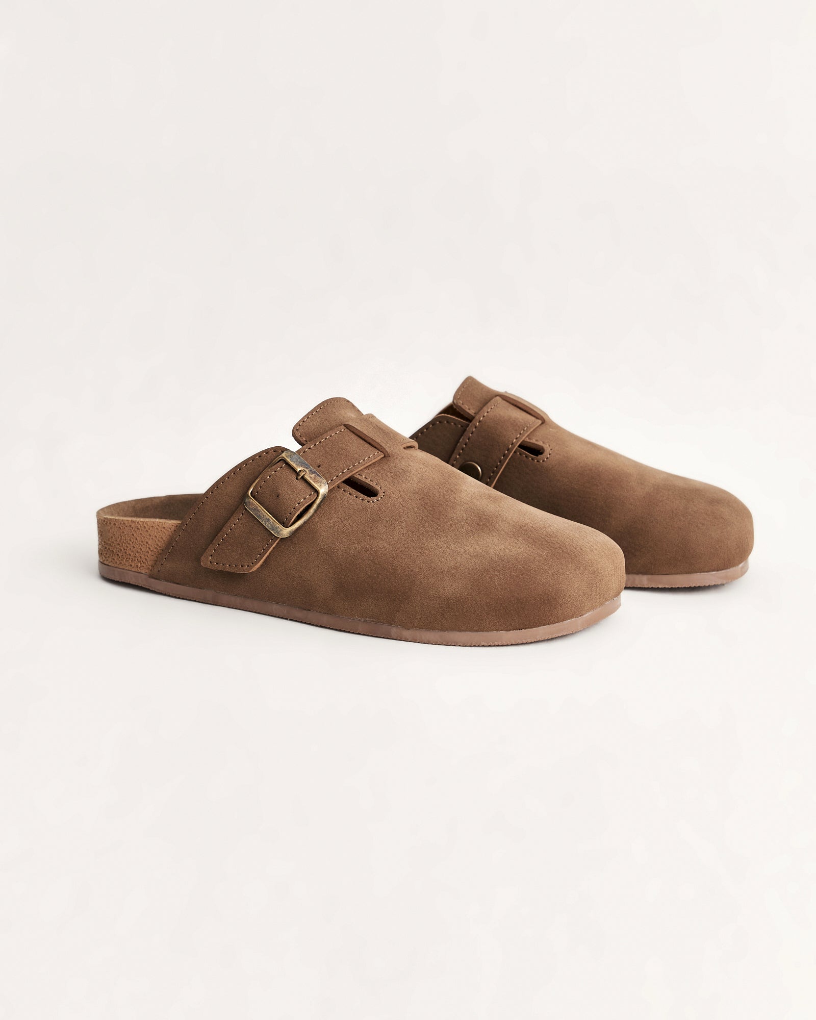 Kadın Önü Kapalı Tokalı Mevsimlik Terlik