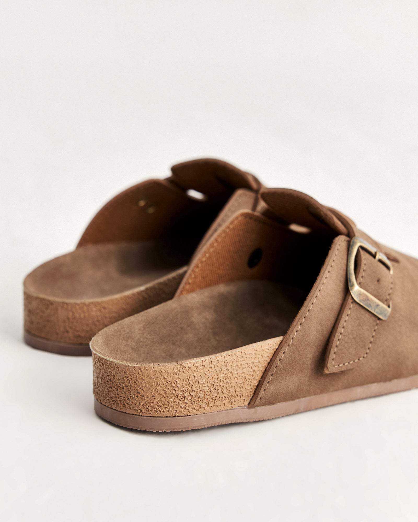 Kadın Önü Kapalı Tokalı Mevsimlik Terlik