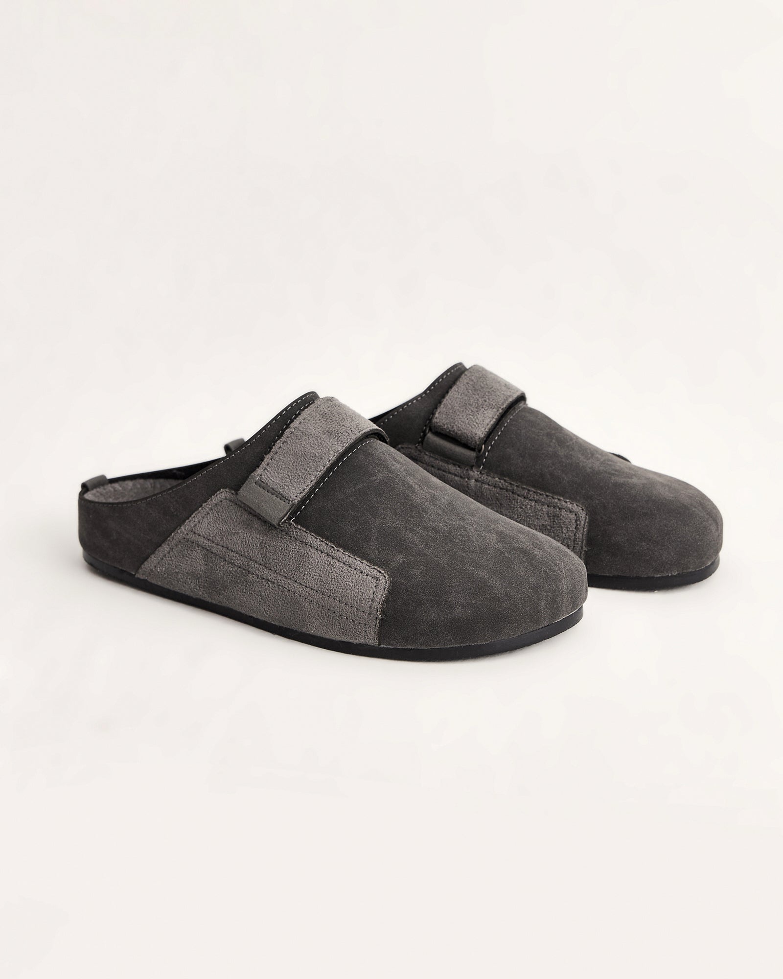 Erkek Bant Detaylı Önü Kapalı Yazlık Terlik