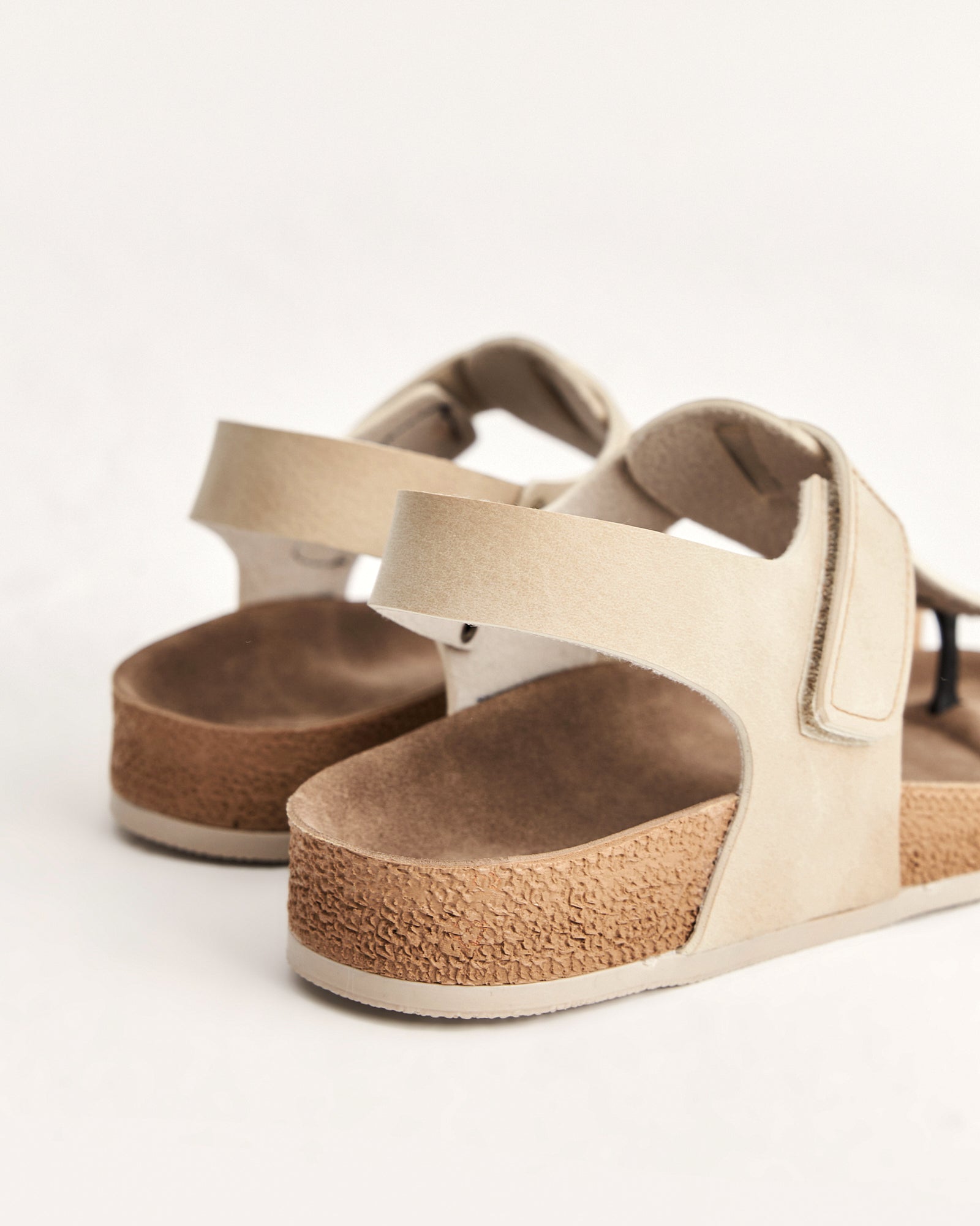 Yazlık Cırt Bantlı Sandalet - Kadın