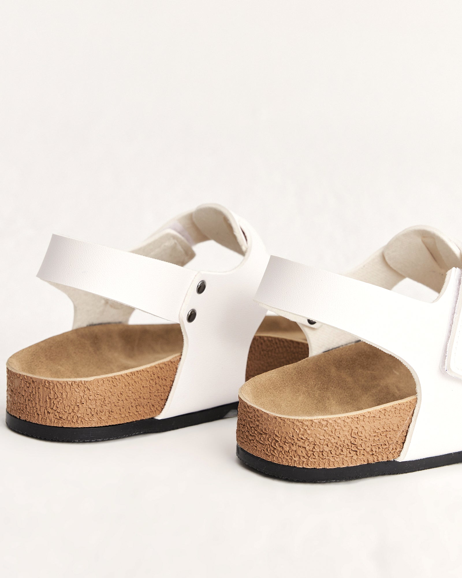 Yazlık Cırt Bantlı Sandalet - Kadın