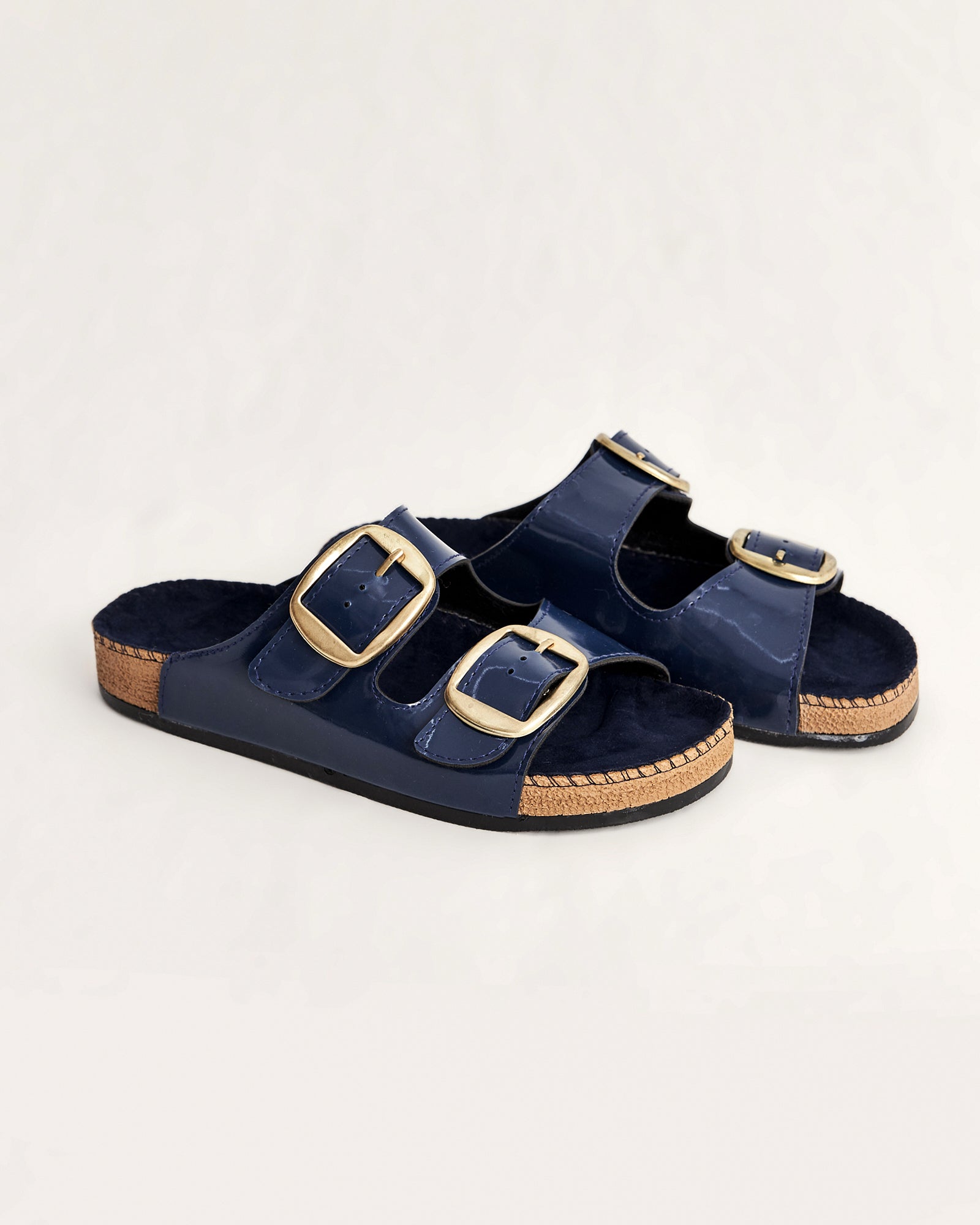 Kadın Parlak Rugan Tokalı Yazlık Terlik