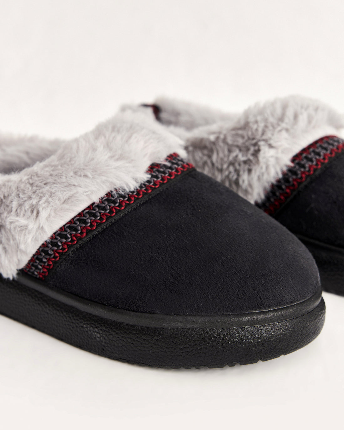 kadın ev içi ayakkabı,bayan ev içi ayakkabı,kadın ev ayakkabısı,kadın iç mekan ayakkabısı,kadın ev ayakkabı modelleri,rahat kadın ev içi ayakkabı,ortopedik ev içi ayakkabı kadın,yumuşak tabanlı kadın ev ayakkabısı,kapalı kadın ev içi ayakkabı,kadın ev ayakkabısı kışlık