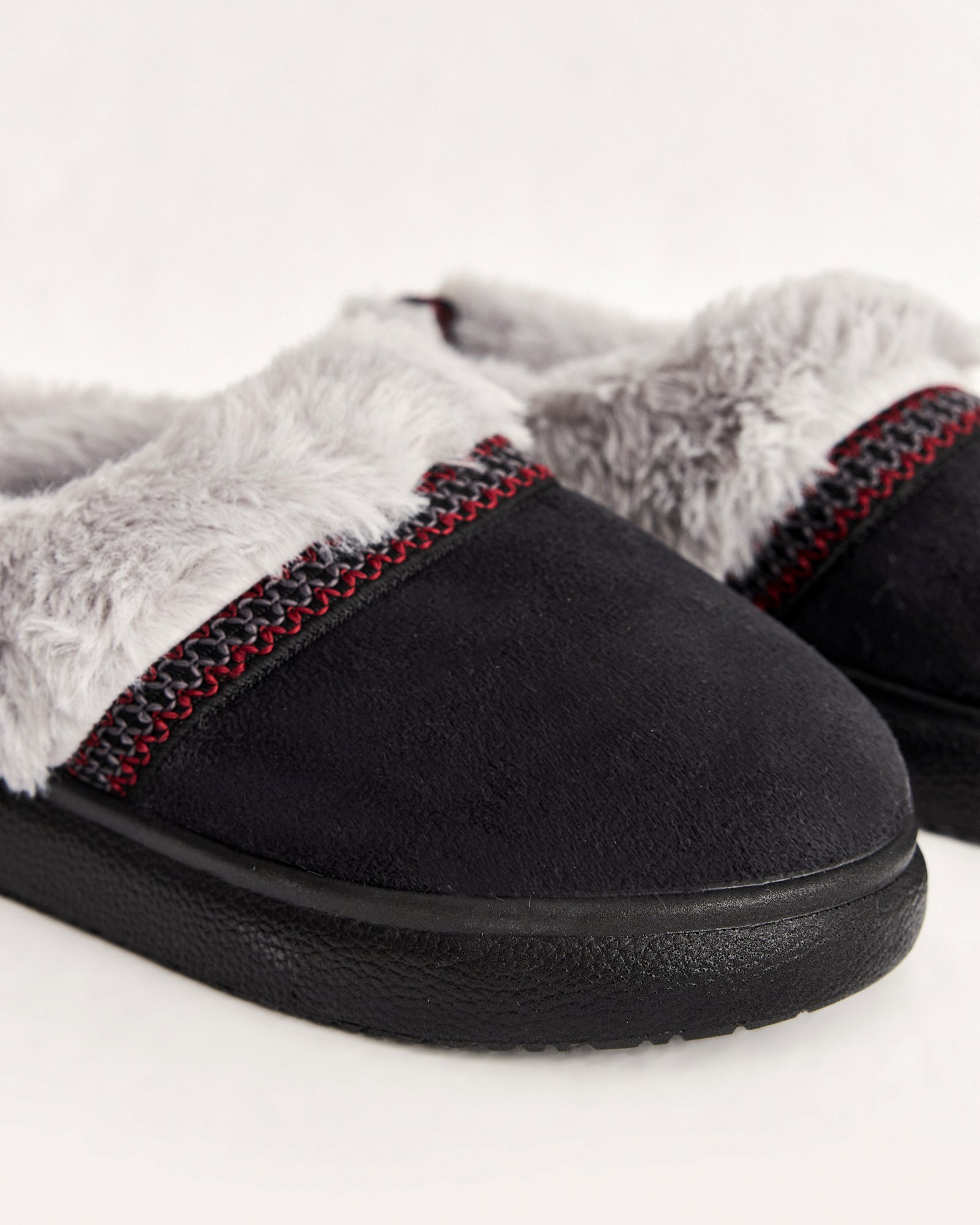 kadın ev içi ayakkabı,bayan ev içi ayakkabı,kadın ev ayakkabısı,kadın iç mekan ayakkabısı,kadın ev ayakkabı modelleri,rahat kadın ev içi ayakkabı,ortopedik ev içi ayakkabı kadın,yumuşak tabanlı kadın ev ayakkabısı,kapalı kadın ev içi ayakkabı,kadın ev ayakkabısı kışlık