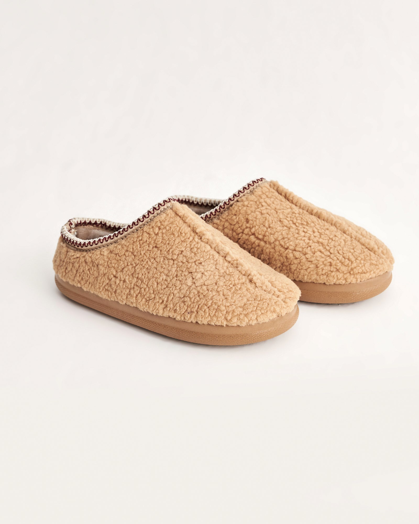 kadın ev içi ayakkabı,bayan ev içi ayakkabı,kadın ev ayakkabısı,kadın iç mekan ayakkabısı,kadın ev ayakkabı modelleri,rahat kadın ev içi ayakkabı,ortopedik ev içi ayakkabı kadın,yumuşak tabanlı kadın ev ayakkabısı,kapalı kadın ev içi ayakkabı,kadın ev ayakkabısı kışlık