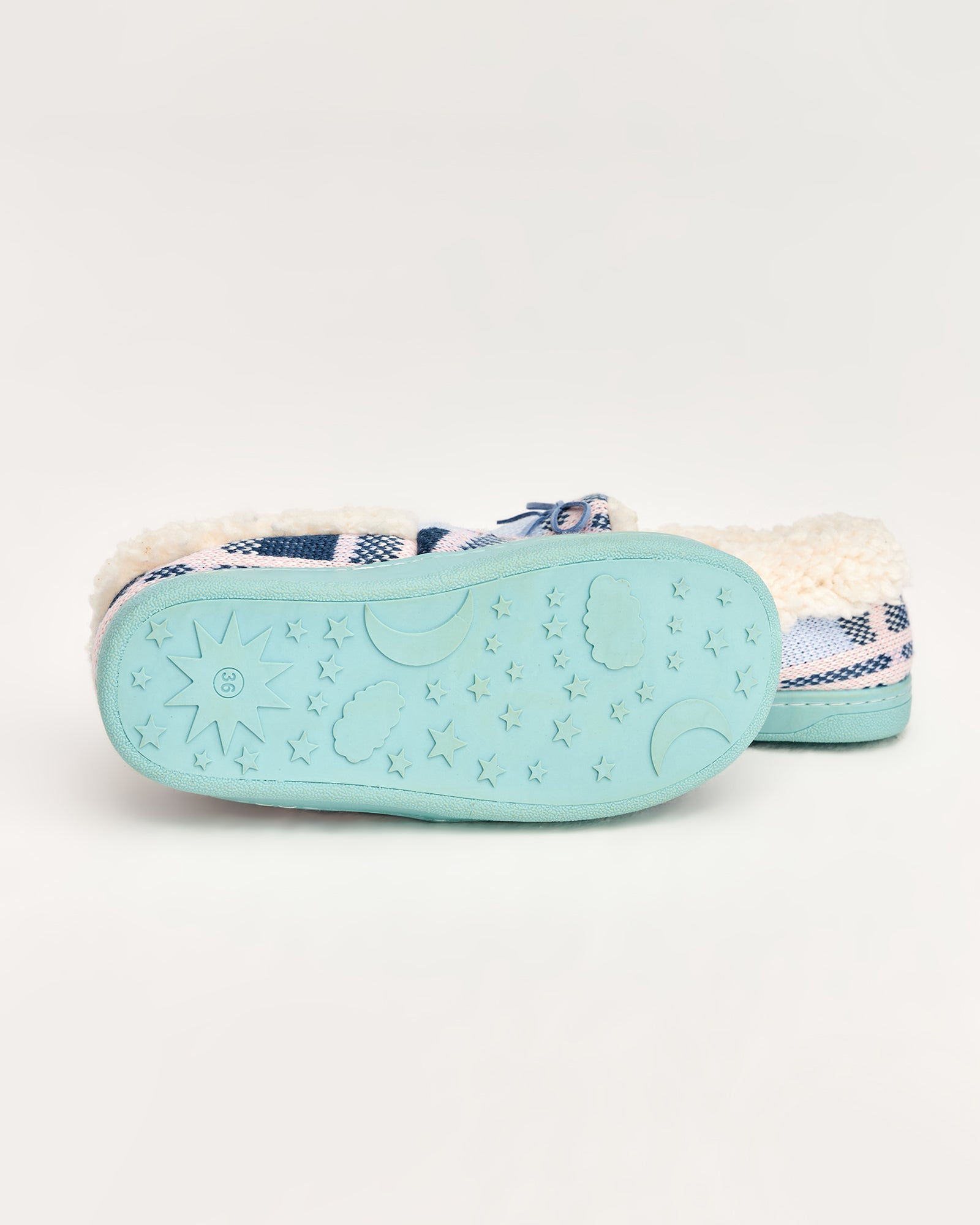 kadın ev içi ayakkabı,bayan ev içi ayakkabı,kadın ev ayakkabısı,kadın iç mekan ayakkabısı,kadın ev ayakkabı modelleri,rahat kadın ev içi ayakkabı,ortopedik ev içi ayakkabı kadın,yumuşak tabanlı kadın ev ayakkabısı,kapalı kadın ev içi ayakkabı,kadın ev ayakkabısı kışlık