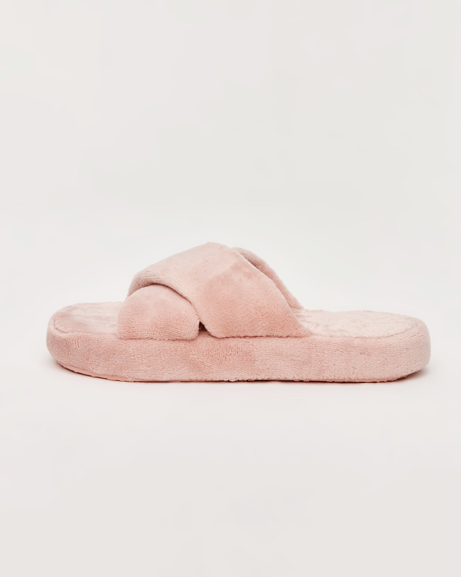 kadın ev terliği,kadın ev içi terlik,bayan ev terliği,kadın kışlık terlik,kadın yazlık terlik,evde giyilen kadın terlikleri,kadın konforlu terlik,rahat kadın ev terliği,kaymaz taban kadın terlik,kapalı kadın ev terliği