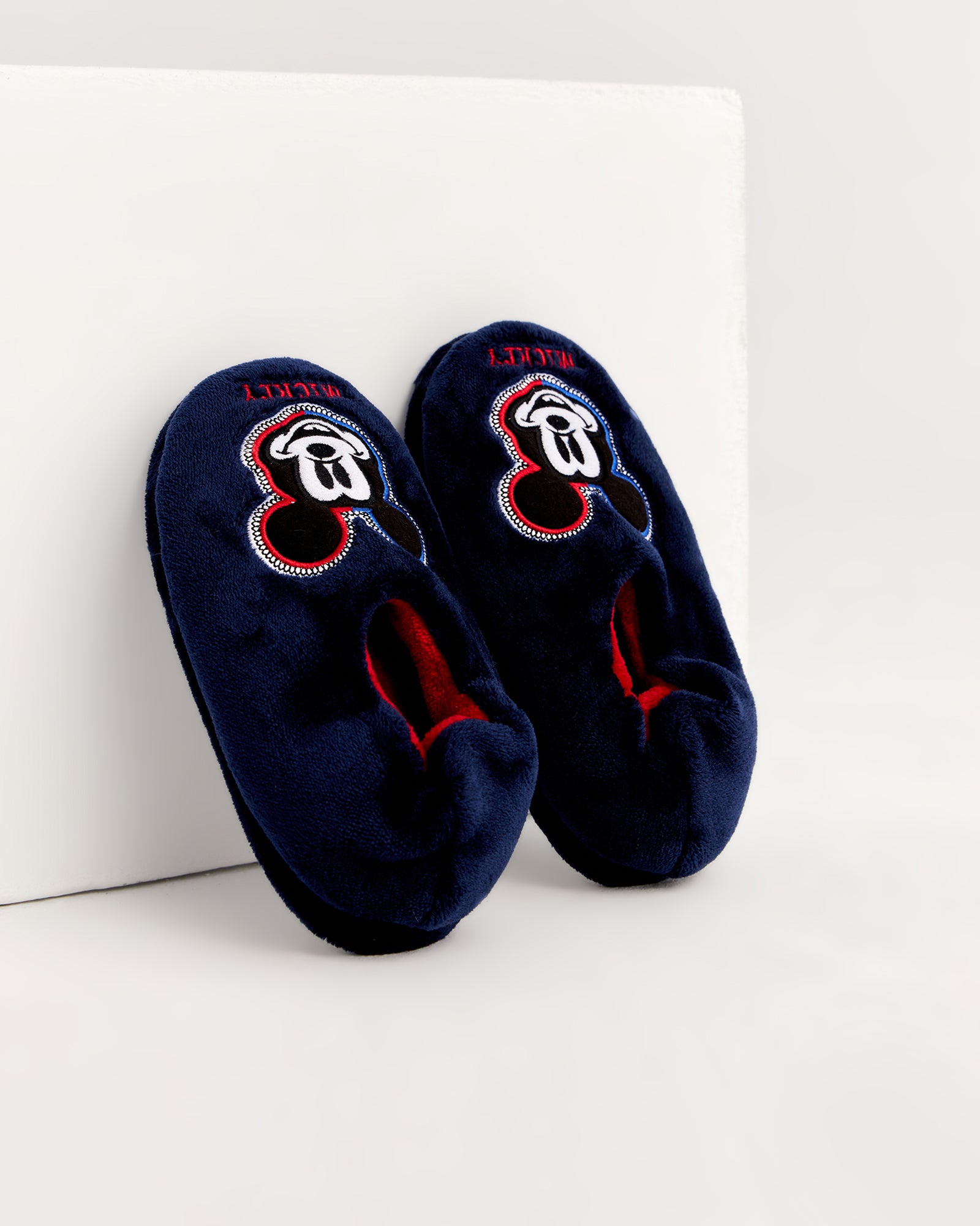 çocuk ev terliği,çocuk ev içi terlik,çocuk ev terliği modelleri,kız çocuk ev terliği,erkek çocuk ev terliği,çocuk ev terliği fiyatları,çocuk ev terliği çeşitleri,çocuklar için ev terliği,minik çocuk ev içi terliği