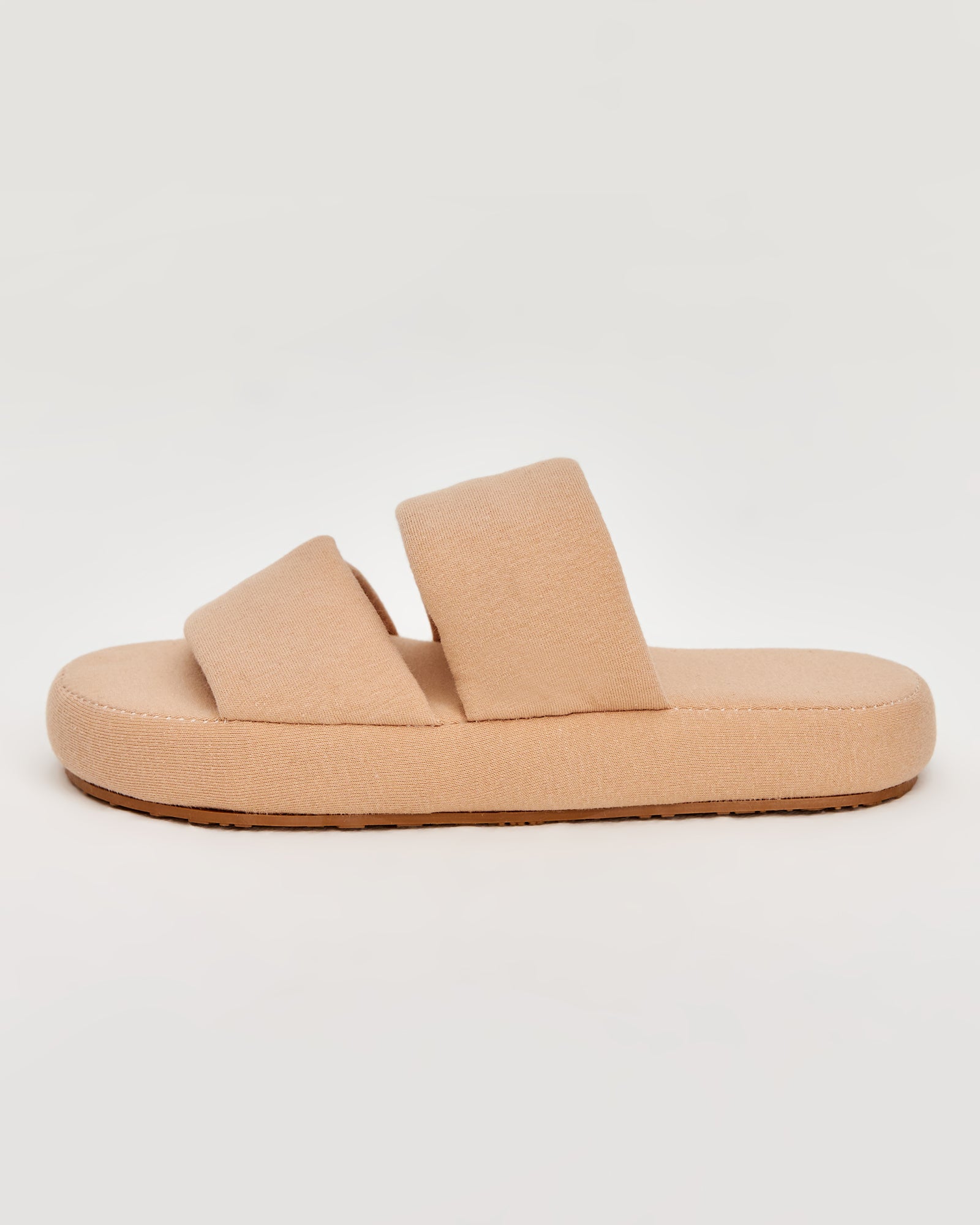 kadın ev terliği,kadın ev içi terlik,bayan ev terliği,kadın kışlık terlik,kadın yazlık terlik,evde giyilen kadın terlikleri,kadın konforlu terlik,rahat kadın ev terliği,kaymaz taban kadın terlik,kapalı kadın ev terliği