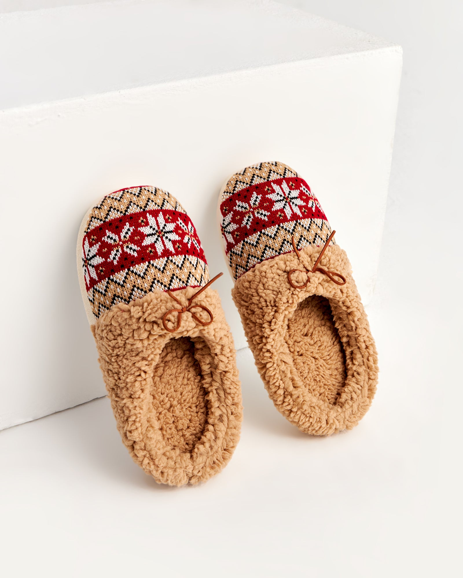 Kadın Triko Ev Terliği - NEVİ-A