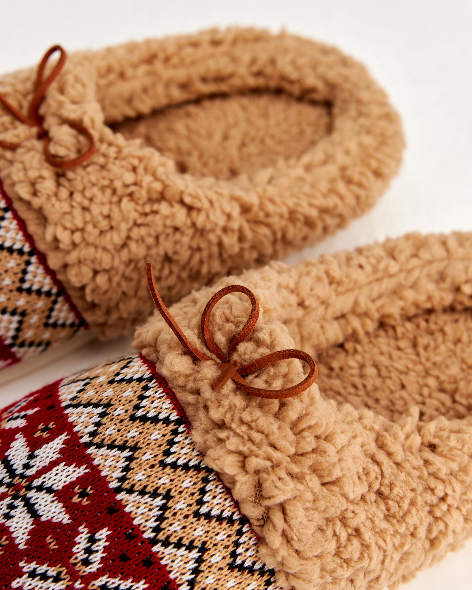 Kadın Triko Ev Terliği - NEVİ-A