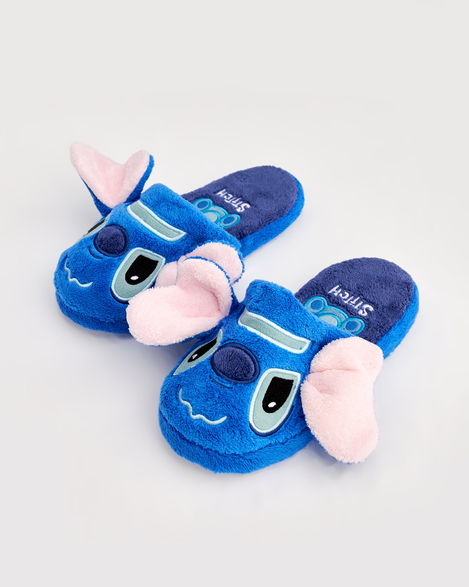 kadın ev terliği,kadın ev içi terlik,bayan ev terliği,kadın kışlık terlik,kadın yazlık terlik,evde giyilen kadın terlikleri,kadın konforlu terlik,rahat kadın ev terliği,kaymaz taban kadın terlik,kapalı kadın ev terliği,hayvan desenli terlik,ayıcık desenli terlik