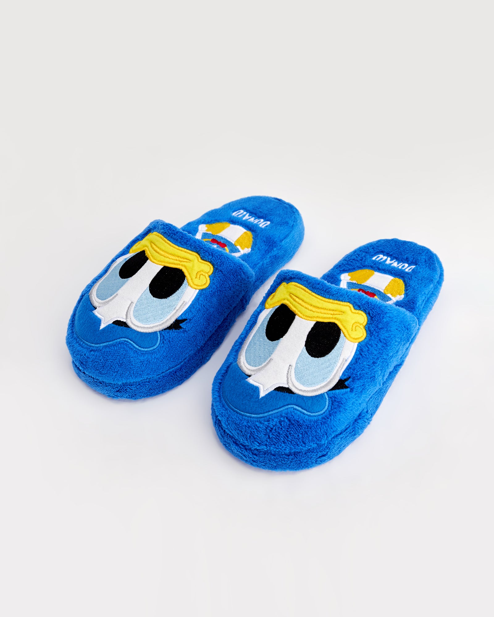 kadın ev terliği,kadın ev içi terlik,bayan ev terliği,kadın kışlık terlik,kadın yazlık terlik,evde giyilen kadın terlikleri,kadın konforlu terlik,rahat kadın ev terliği,kaymaz taban kadın terlik,kapalı kadın ev terliği,hayvan desenli terlik,ayıcık desenli terlik