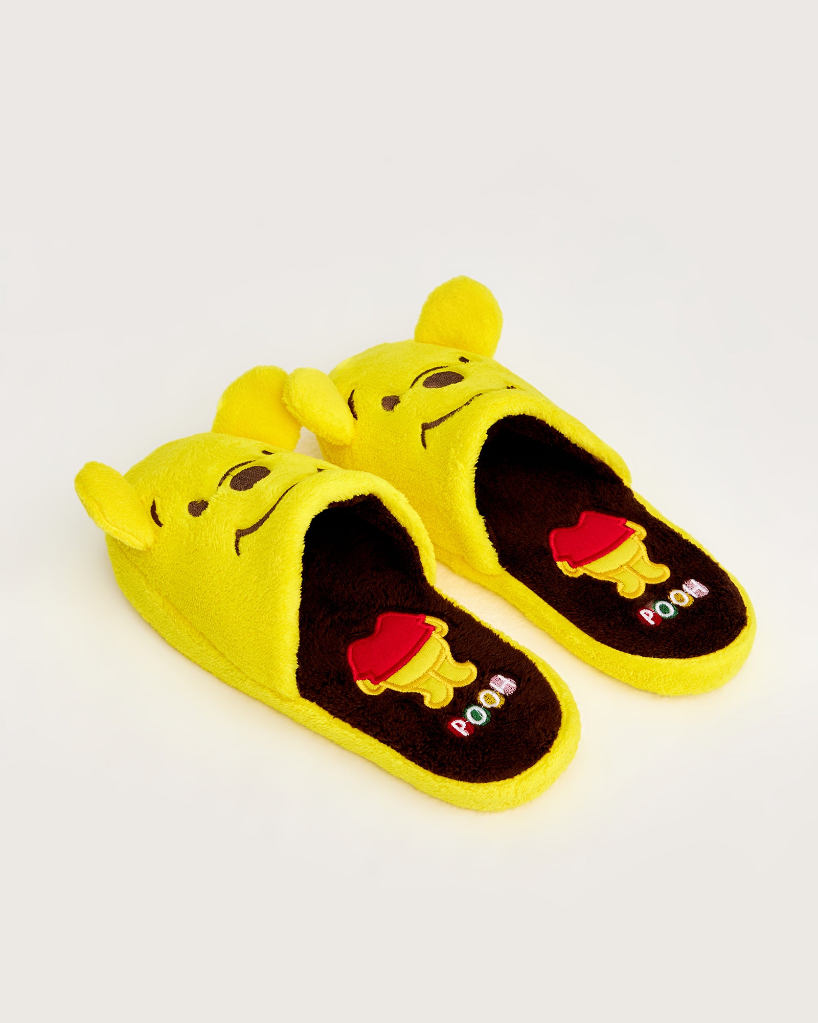 kadın ev terliği,kadın ev içi terlik,bayan ev terliği,kadın kışlık terlik,kadın yazlık terlik,evde giyilen kadın terlikleri,kadın konforlu terlik,rahat kadın ev terliği,kaymaz taban kadın terlik,kapalı kadın ev terliği,hayvan desenli terlik,ayıcık desenli terlik