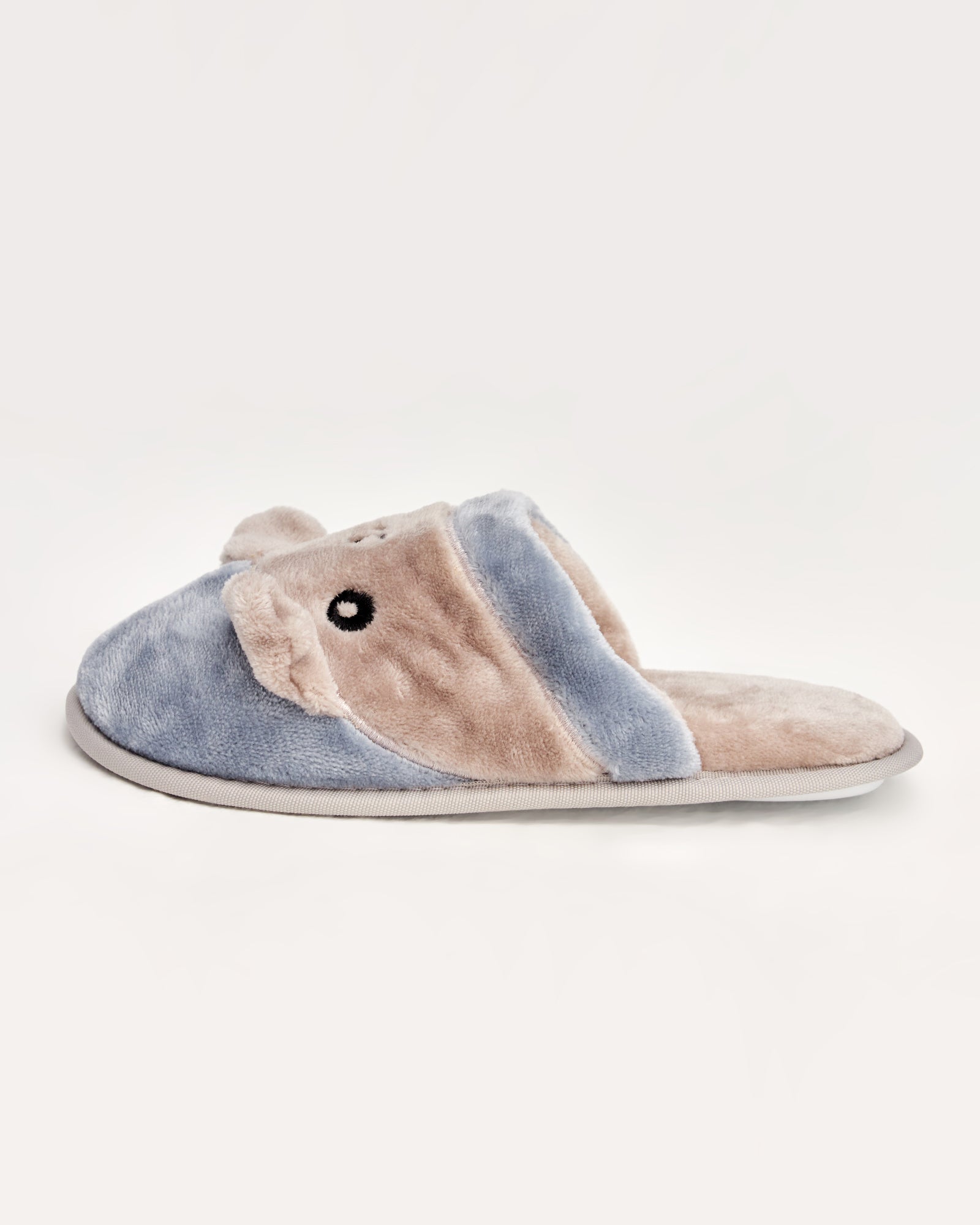 kadın ev terliği,kadın ev içi terlik,bayan ev terliği,kadın kışlık terlik,kadın yazlık terlik,evde giyilen kadın terlikleri,kadın konforlu terlik,rahat kadın ev terliği,kaymaz taban kadın terlik,kapalı kadın ev terliği