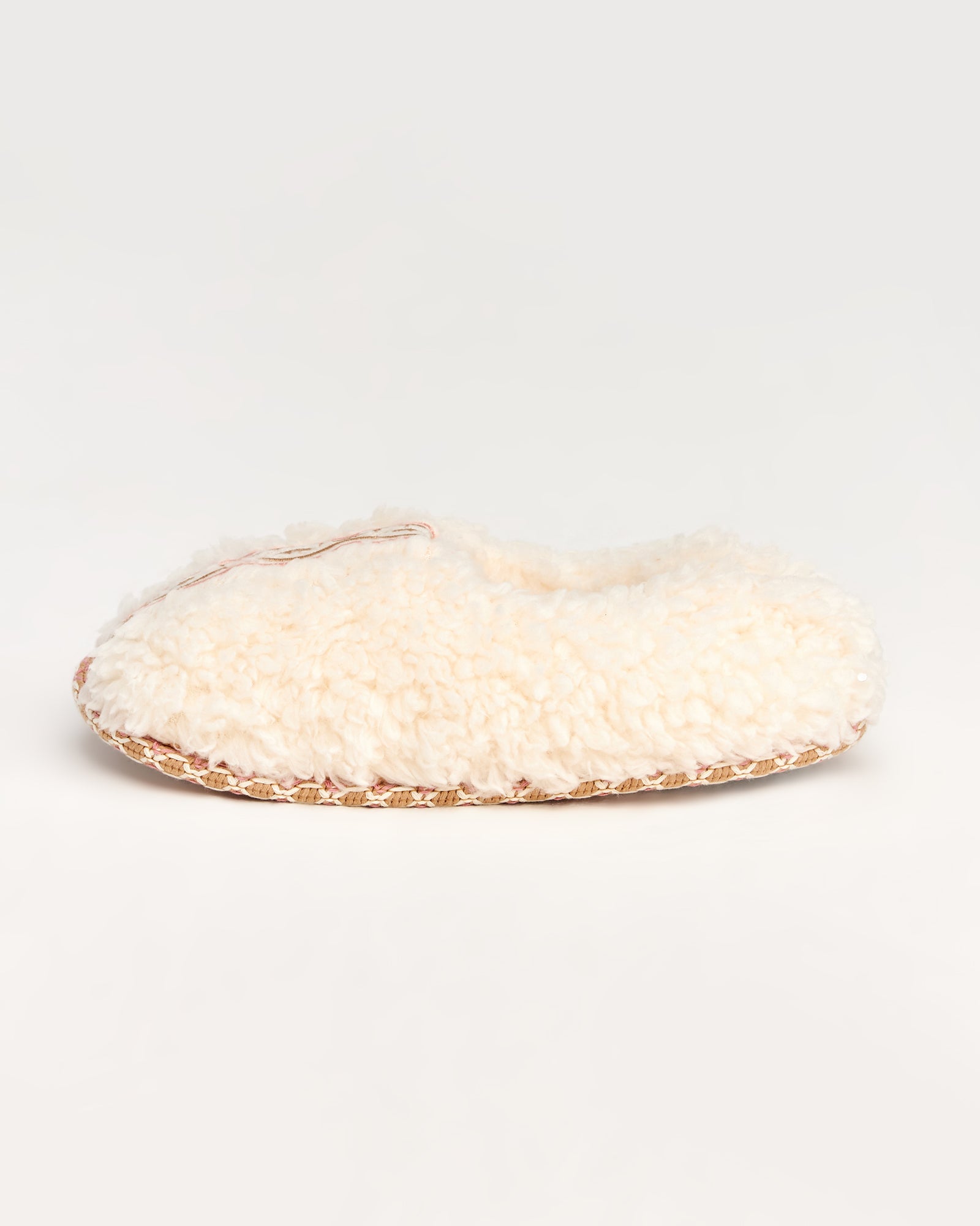 kadın ev içi ayakkabı,bayan ev içi ayakkabı,kadın ev ayakkabısı,kadın iç mekan ayakkabısı,kadın ev ayakkabı modelleri,rahat kadın ev içi ayakkabı,ortopedik ev içi ayakkabı kadın,yumuşak tabanlı kadın ev ayakkabısı,kapalı kadın ev içi ayakkabı,kadın ev ayakkabısı kışlık