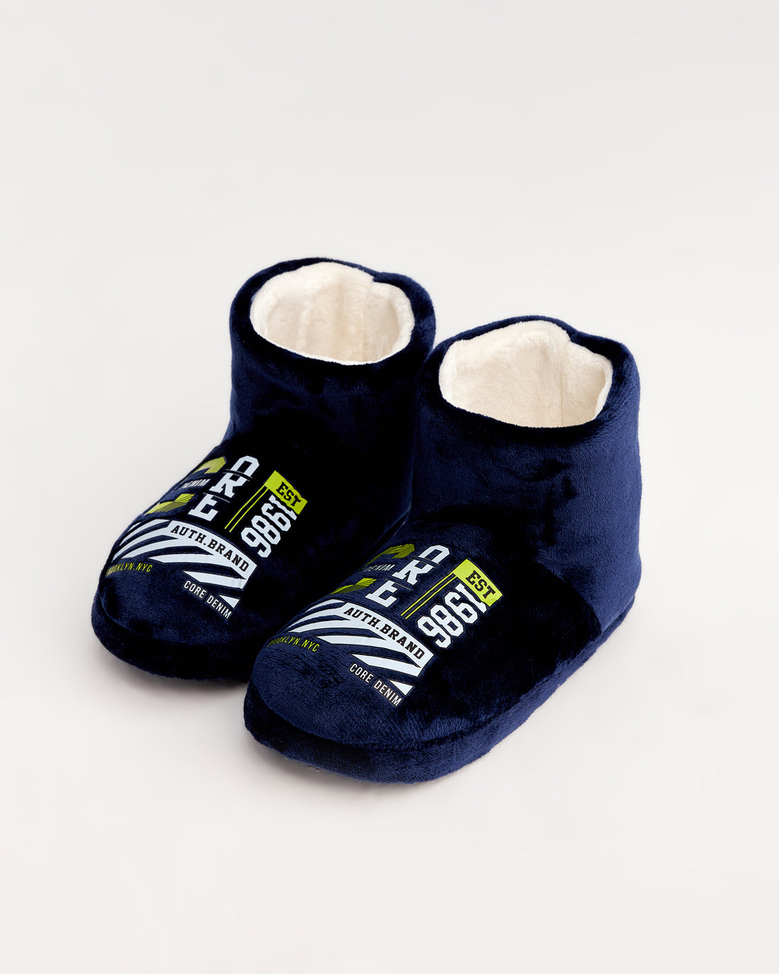 erkek panduf,erkek ev içi panduf,erkek ev pandufu,erkek kışlık panduf,ev için erkek panduf,erkek panduf modelleri,erkek ev içi panduf çeşitleri,konforlu erkek panduf,rahat erkek panduf