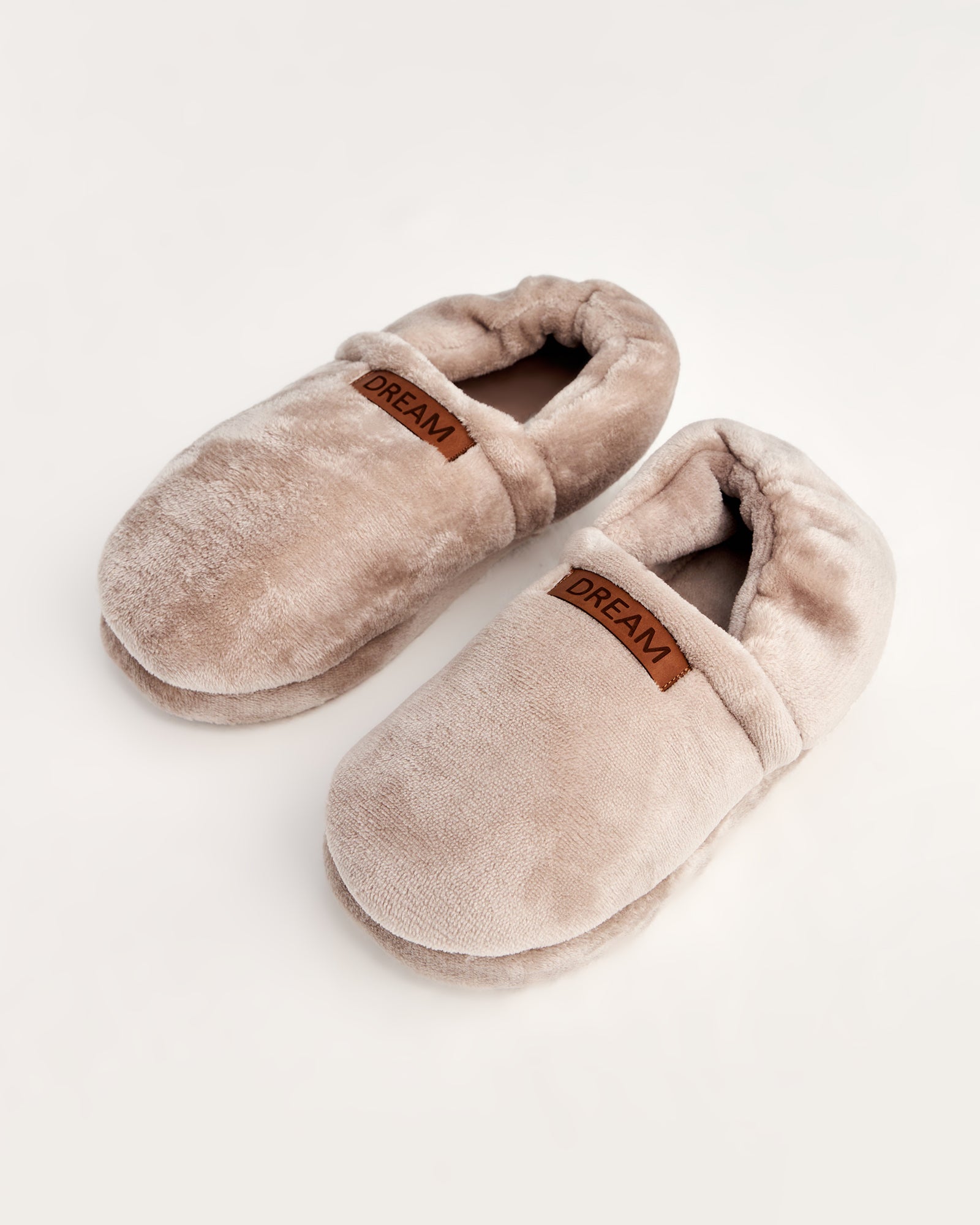 kadın ev içi ayakkabı,bayan ev içi ayakkabı,kadın ev ayakkabısı,kadın iç mekan ayakkabısı,kadın ev ayakkabı modelleri,rahat kadın ev içi ayakkabı,ortopedik ev içi ayakkabı kadın,yumuşak tabanlı kadın ev ayakkabısı,kapalı kadın ev içi ayakkabı,kadın ev ayakkabısı kışlık