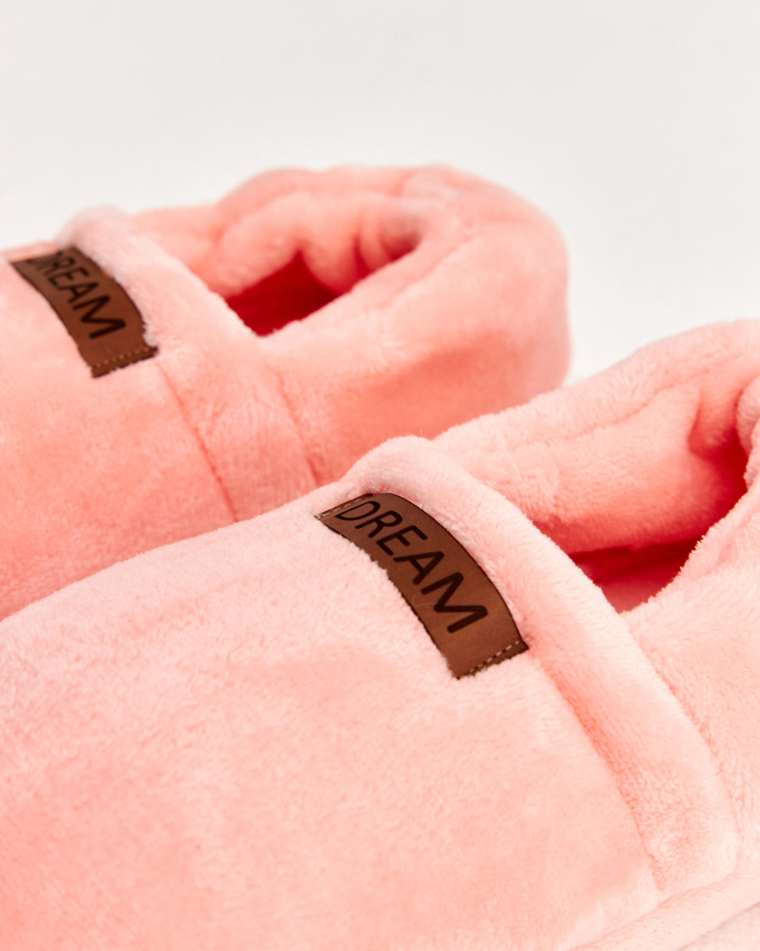 kadın ev içi ayakkabı,bayan ev içi ayakkabı,kadın ev ayakkabısı,kadın iç mekan ayakkabısı,kadın ev ayakkabı modelleri,rahat kadın ev içi ayakkabı,ortopedik ev içi ayakkabı kadın,yumuşak tabanlı kadın ev ayakkabısı,kapalı kadın ev içi ayakkabı,kadın ev ayakkabısı kışlık