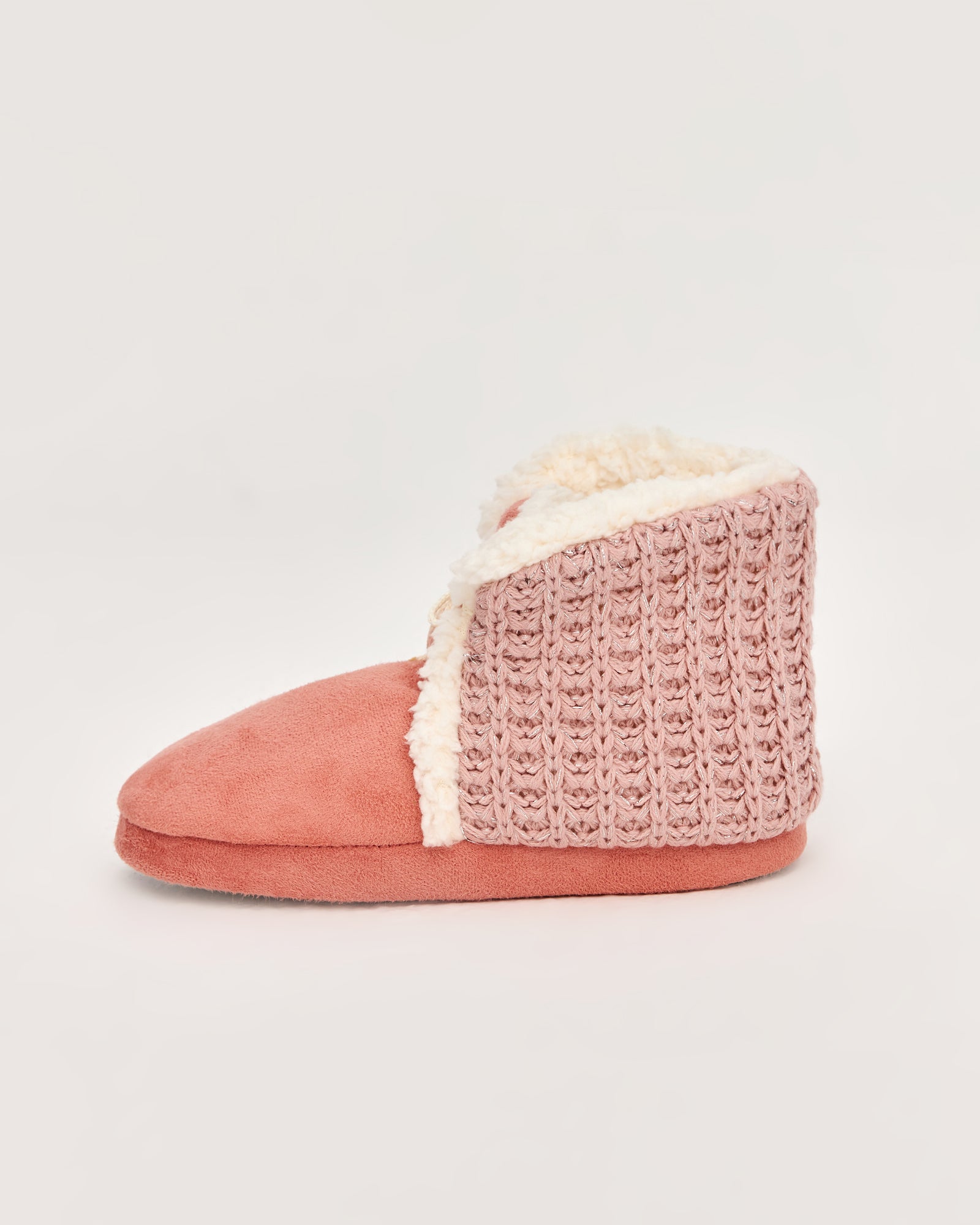 kadın panduf,kadın ev içi panduf,bayan panduf,kadın kışlık panduf,ev için kadın panduf,kadın panduf modelleri,yumuşak kadın panduf,sıcak tutan kadın panduf,kadın ev pandufu,peluş kadın panduf