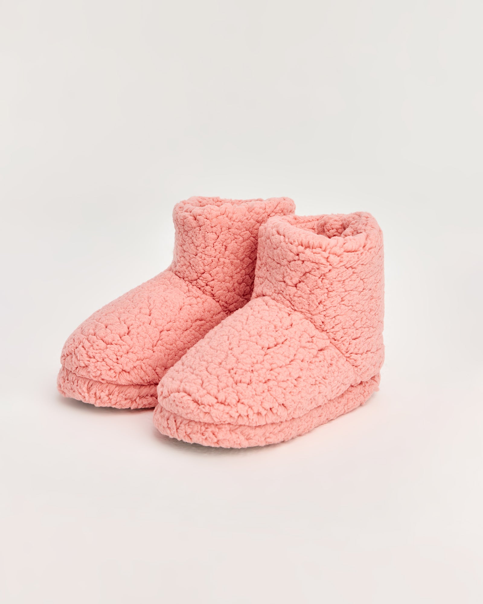 kadın panduf,kadın ev içi panduf,bayan panduf,kadın kışlık panduf,ev için kadın panduf,kadın panduf modelleri,yumuşak kadın panduf,sıcak tutan kadın panduf,kadın ev pandufu,peluş kadın panduf