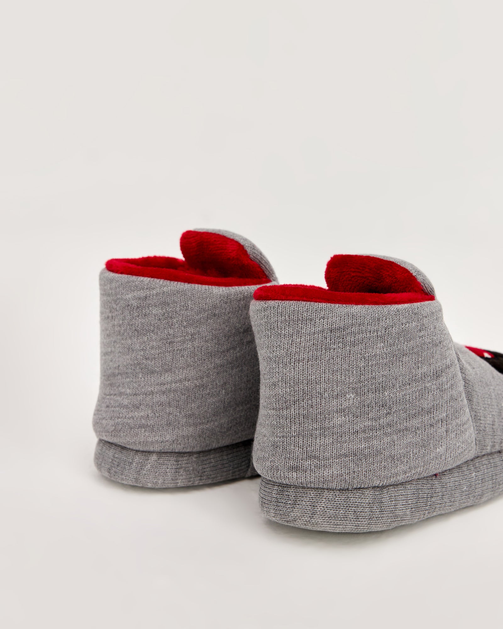 kadın panduf,kadın ev içi panduf,bayan panduf,kadın kışlık panduf,ev için kadın panduf,kadın panduf modelleri,yumuşak kadın panduf,sıcak tutan kadın panduf,kadın ev pandufu,peluş kadın panduf