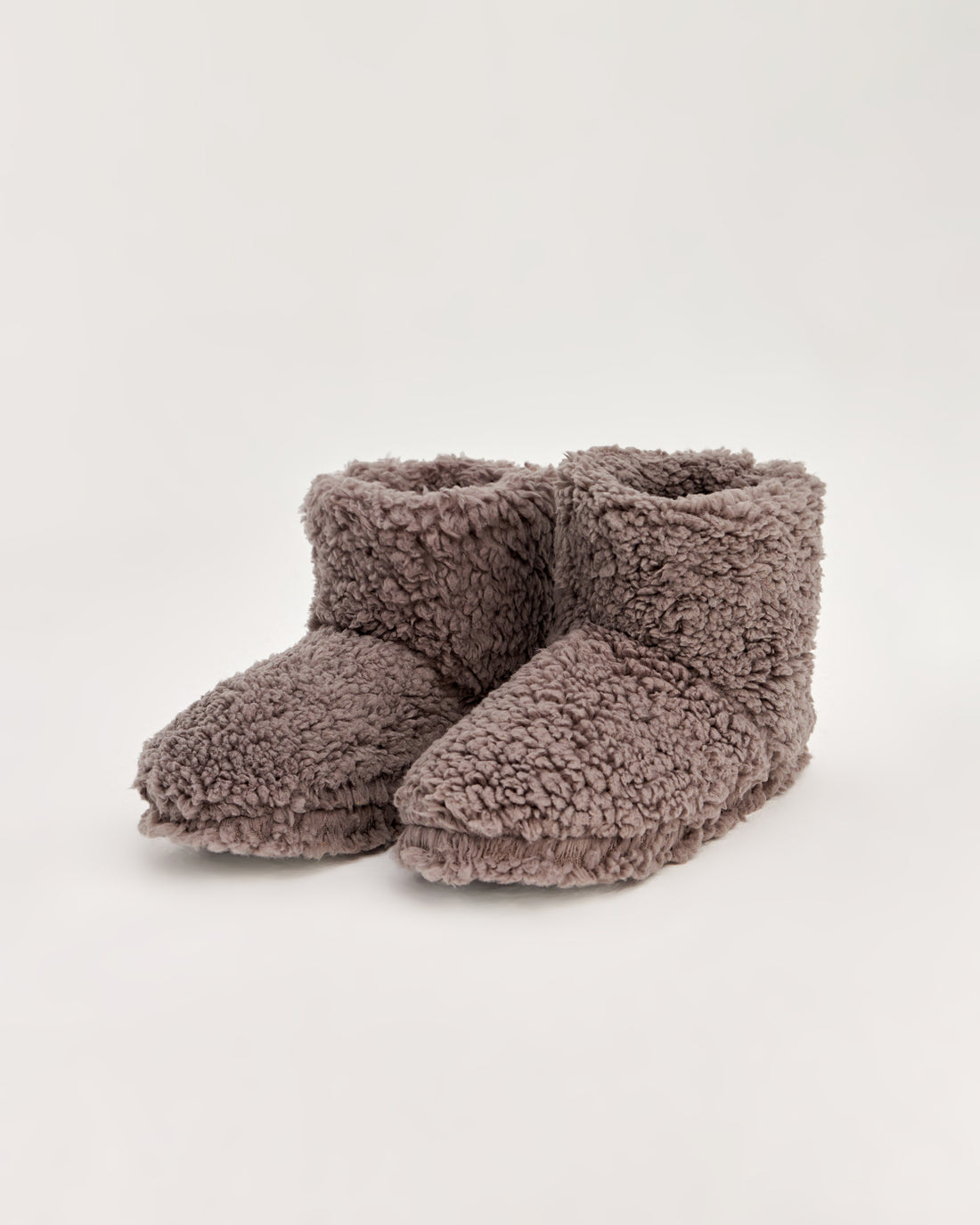 kadın panduf,kadın ev içi panduf,bayan panduf,kadın kışlık panduf,ev için kadın panduf,kadın panduf modelleri,yumuşak kadın panduf,sıcak tutan kadın panduf,kadın ev pandufu,peluş kadın panduf