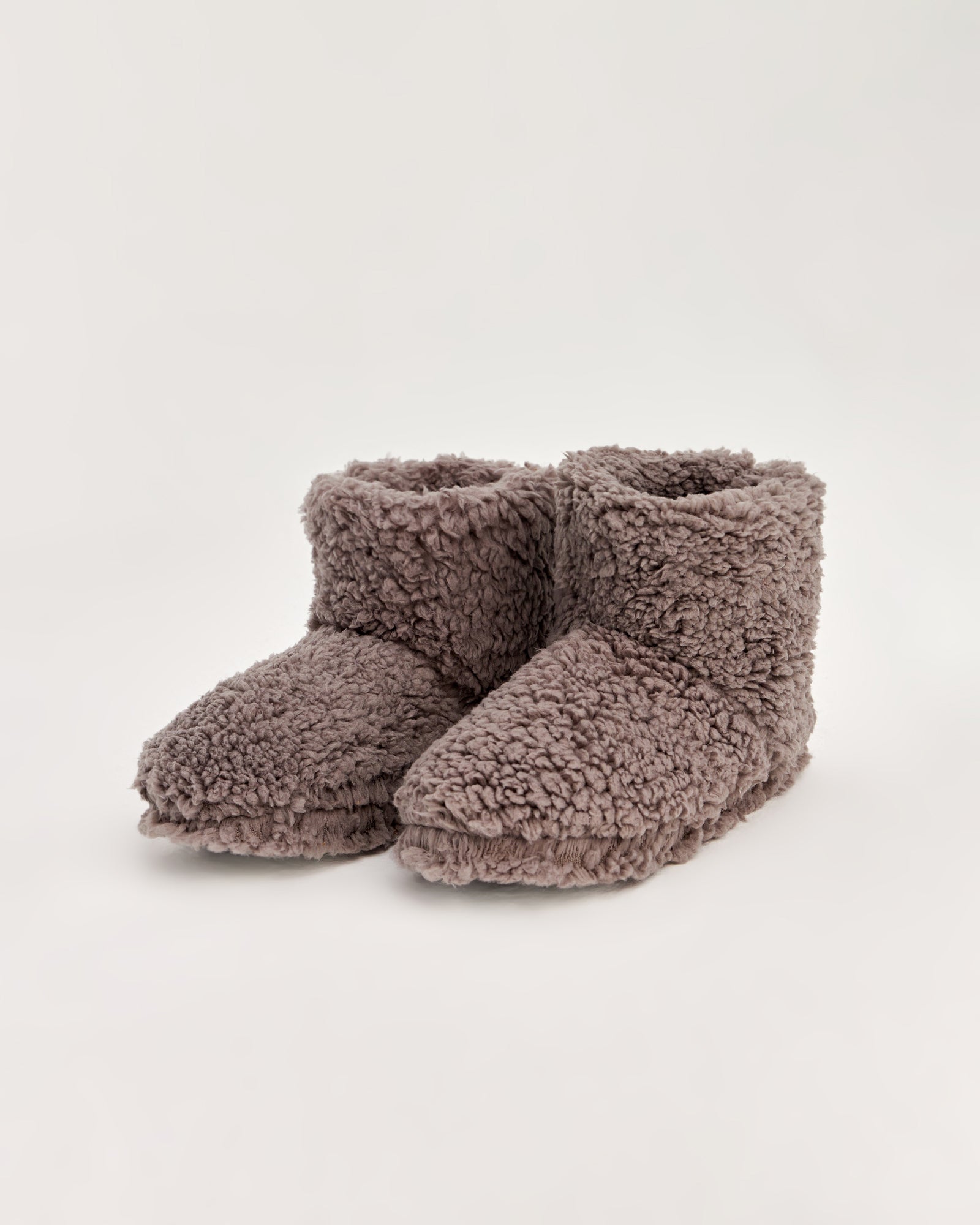 kadın panduf,kadın ev içi panduf,bayan panduf,kadın kışlık panduf,ev için kadın panduf,kadın panduf modelleri,yumuşak kadın panduf,sıcak tutan kadın panduf,kadın ev pandufu,peluş kadın panduf