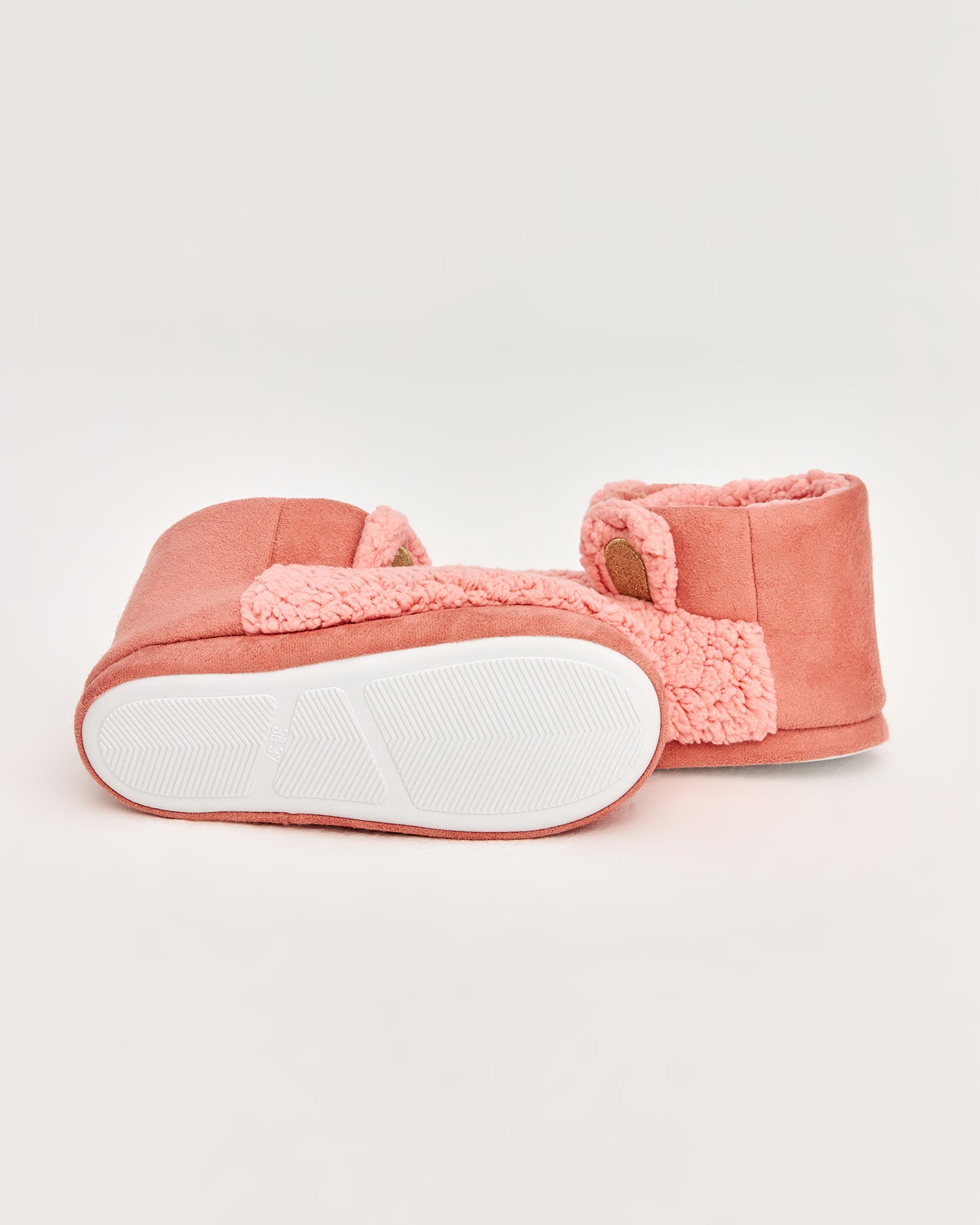 kadın panduf,kadın ev içi panduf,bayan panduf,kadın kışlık panduf,ev için kadın panduf,kadın panduf modelleri,yumuşak kadın panduf,sıcak tutan kadın panduf,kadın ev pandufu,peluş kadın panduf