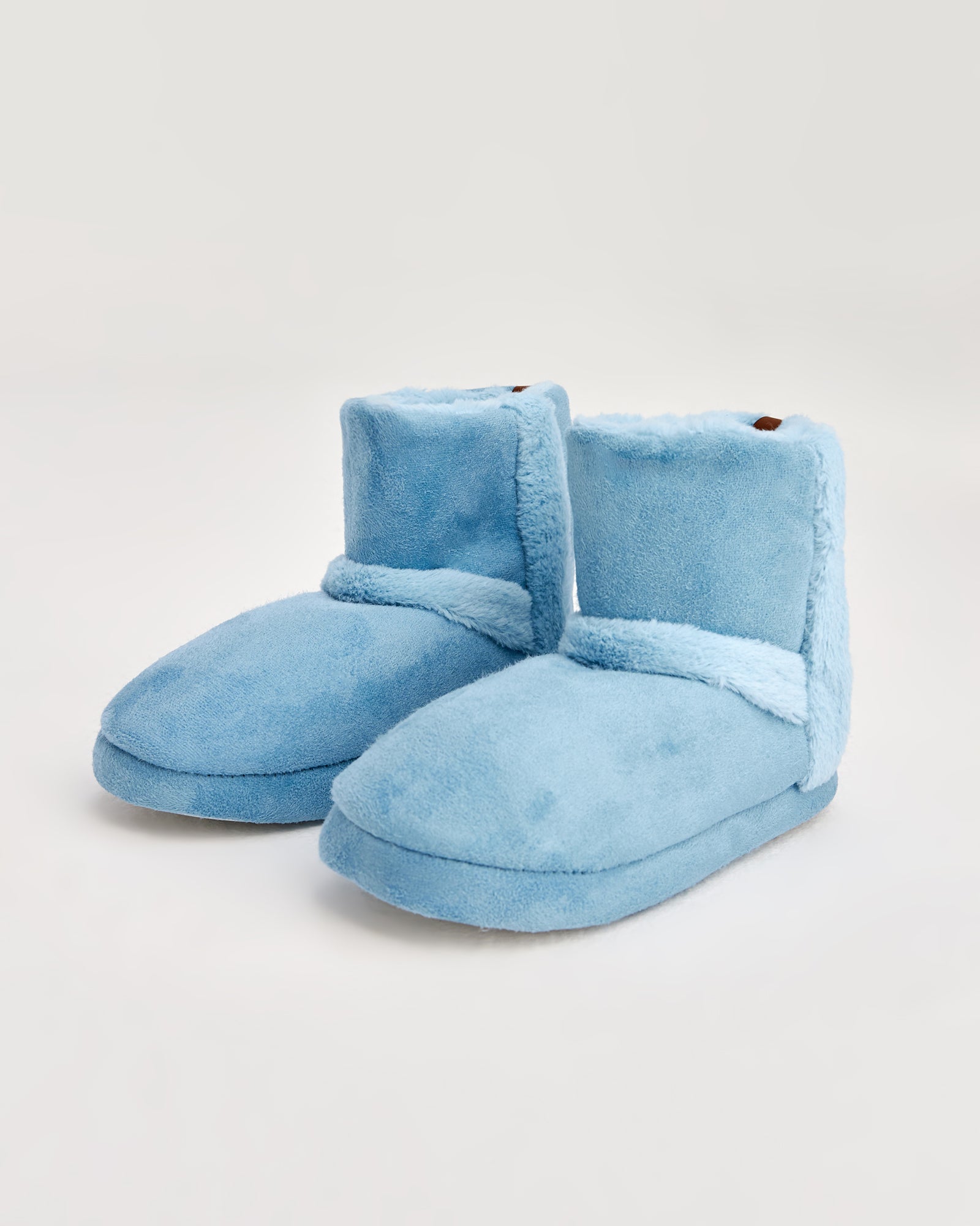 kadın panduf,kadın ev içi panduf,bayan panduf,kadın kışlık panduf,ev için kadın panduf,kadın panduf modelleri,yumuşak kadın panduf,sıcak tutan kadın panduf,kadın ev pandufu,peluş kadın panduf