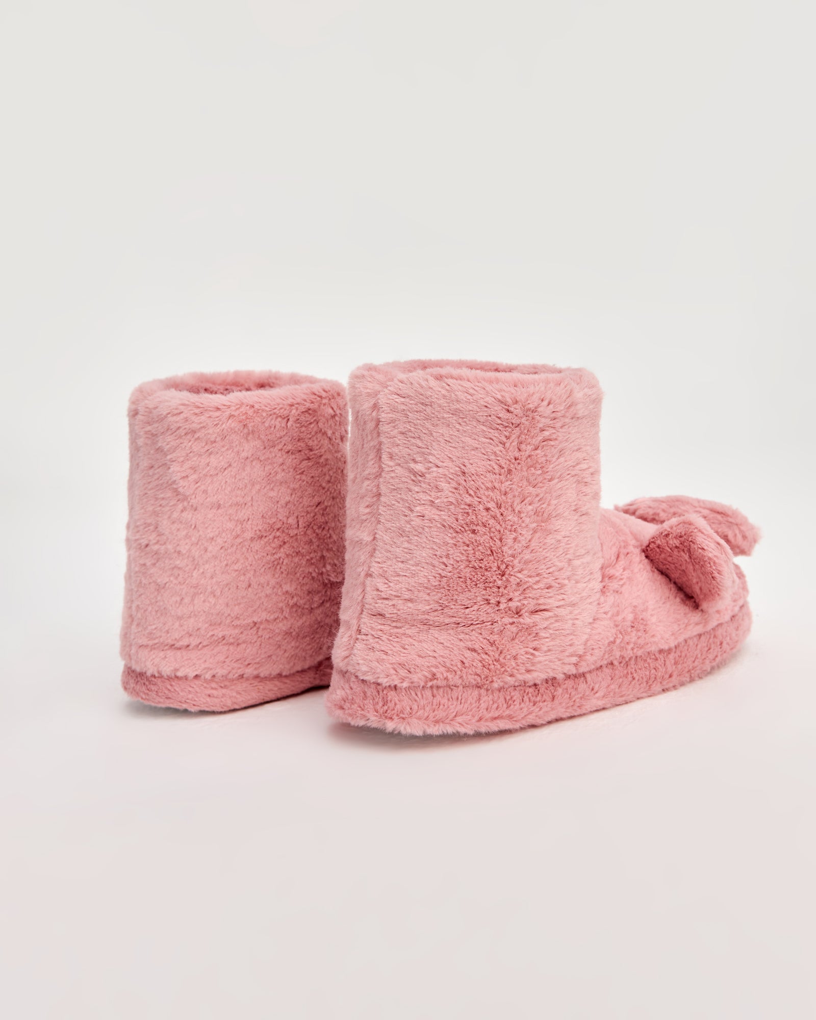 kadın panduf,kadın ev içi panduf,bayan panduf,kadın kışlık panduf,ev için kadın panduf,kadın panduf modelleri,yumuşak kadın panduf,sıcak tutan kadın panduf,kadın ev pandufu,peluş kadın panduf