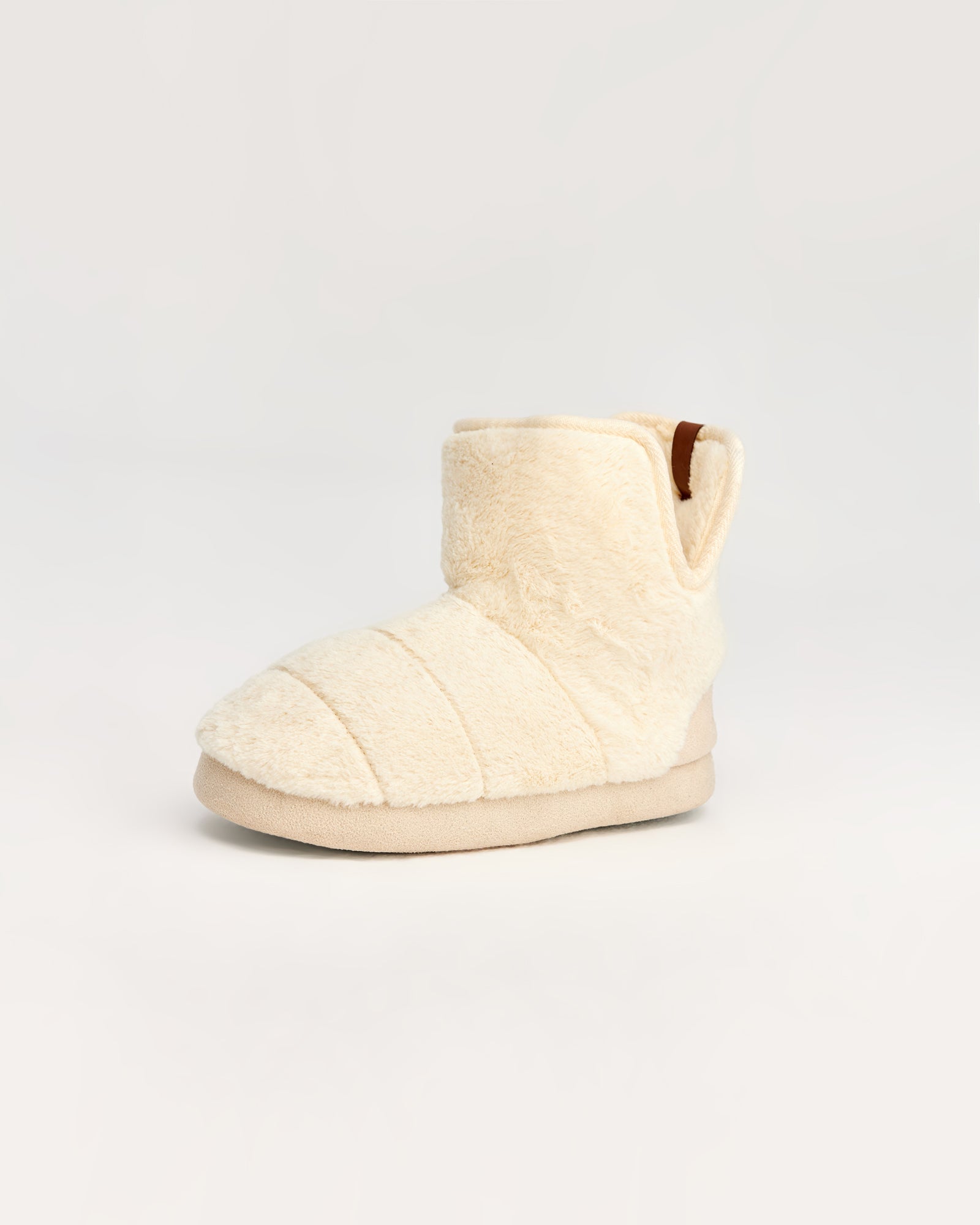 kadın panduf,kadın ev içi panduf,bayan panduf,kadın kışlık panduf,ev için kadın panduf,kadın panduf modelleri,yumuşak kadın panduf,sıcak tutan kadın panduf,kadın ev pandufu,peluş kadın panduf