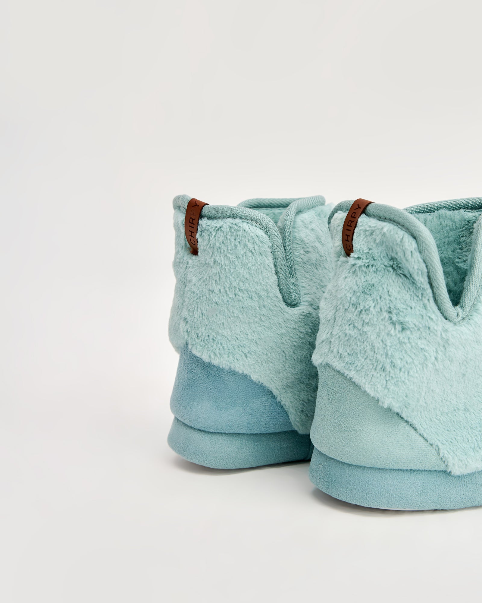 kadın panduf,kadın ev içi panduf,bayan panduf,kadın kışlık panduf,ev için kadın panduf,kadın panduf modelleri,yumuşak kadın panduf,sıcak tutan kadın panduf,kadın ev pandufu,peluş kadın panduf