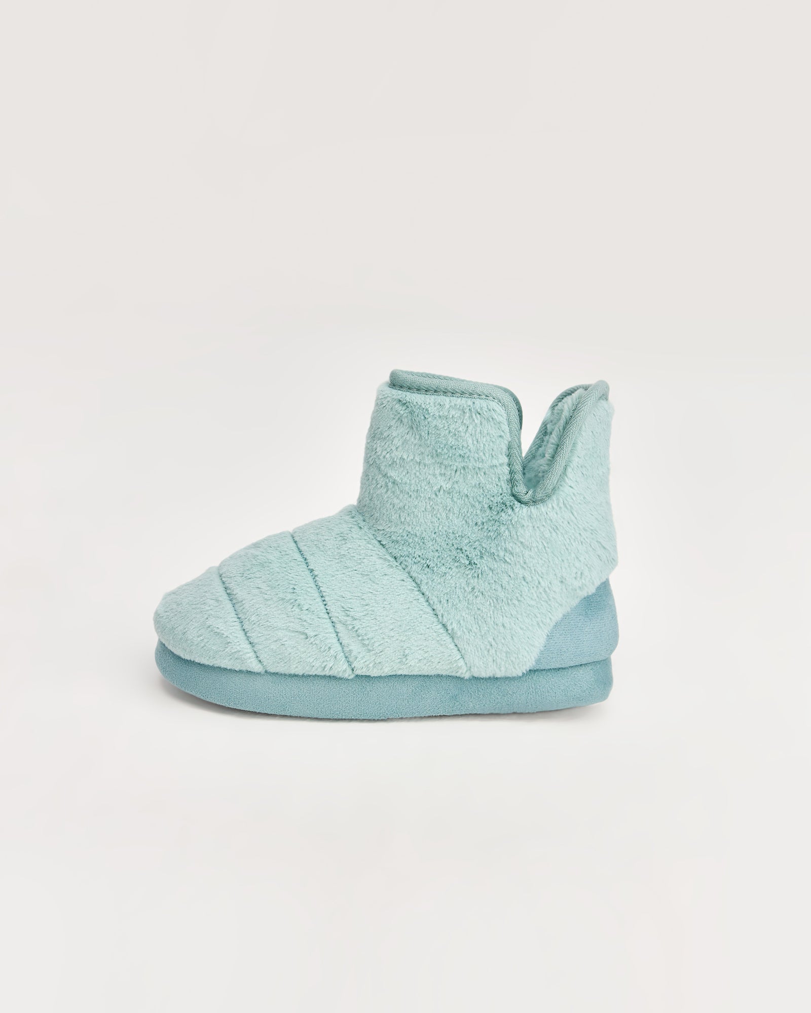 kadın panduf,kadın ev içi panduf,bayan panduf,kadın kışlık panduf,ev için kadın panduf,kadın panduf modelleri,yumuşak kadın panduf,sıcak tutan kadın panduf,kadın ev pandufu,peluş kadın panduf